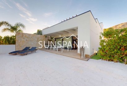 Chalet - Reventa - Monforte del Cid -
                Font del Llop