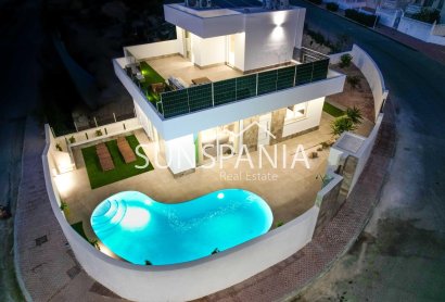 Maison indépendante - Nouvelle construction -
            Ciudad Quesada - NB-98811