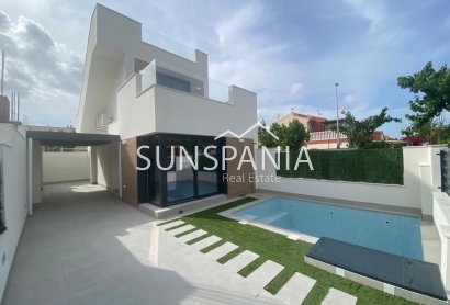 Maison indépendante - Nouvelle construction -
            Los Alcazares - NB-61897