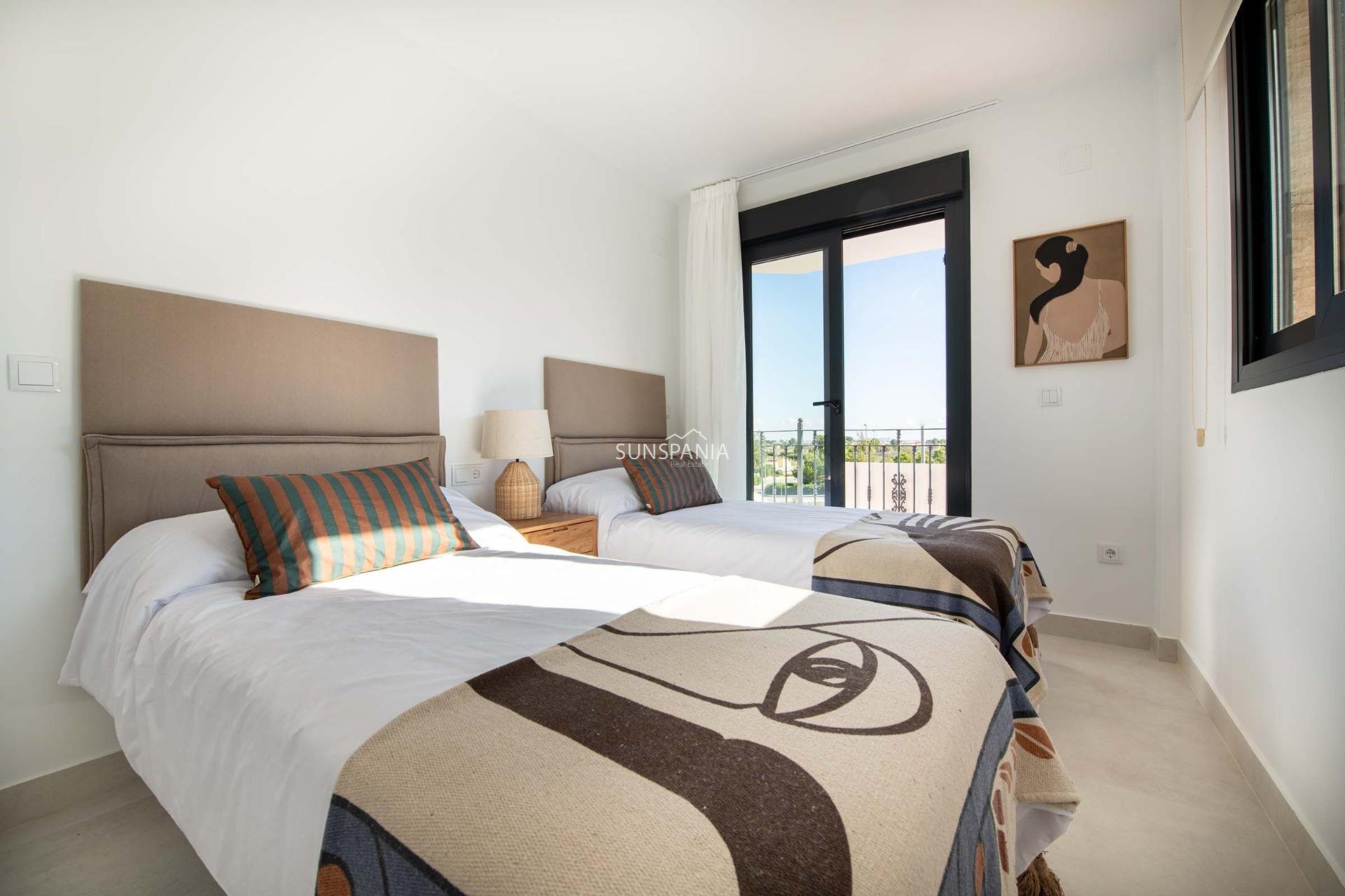 New Build - Apartment -
Cox - San Fernando