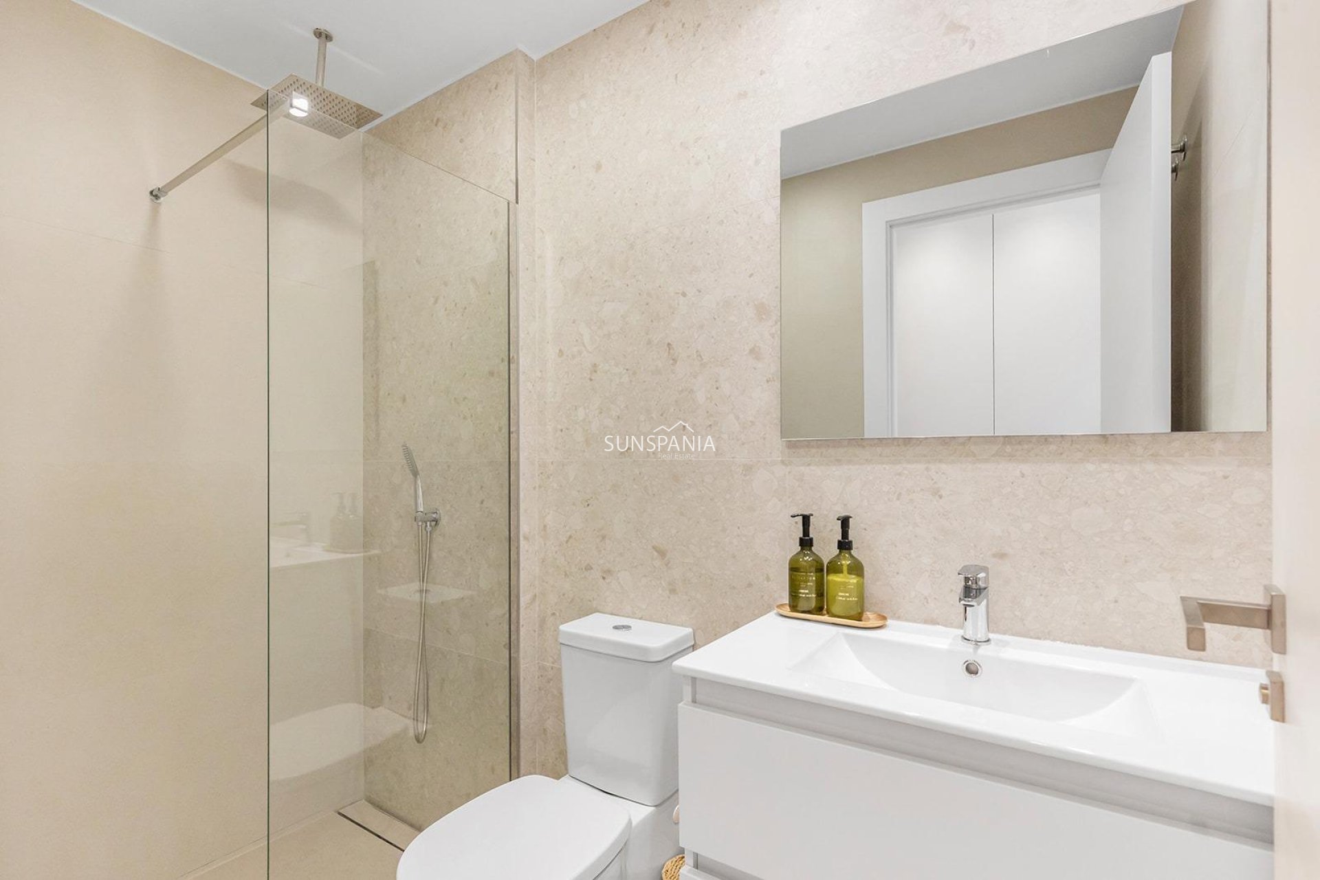 Nouvelle construction - Appartement -
Dolores - Sector 3