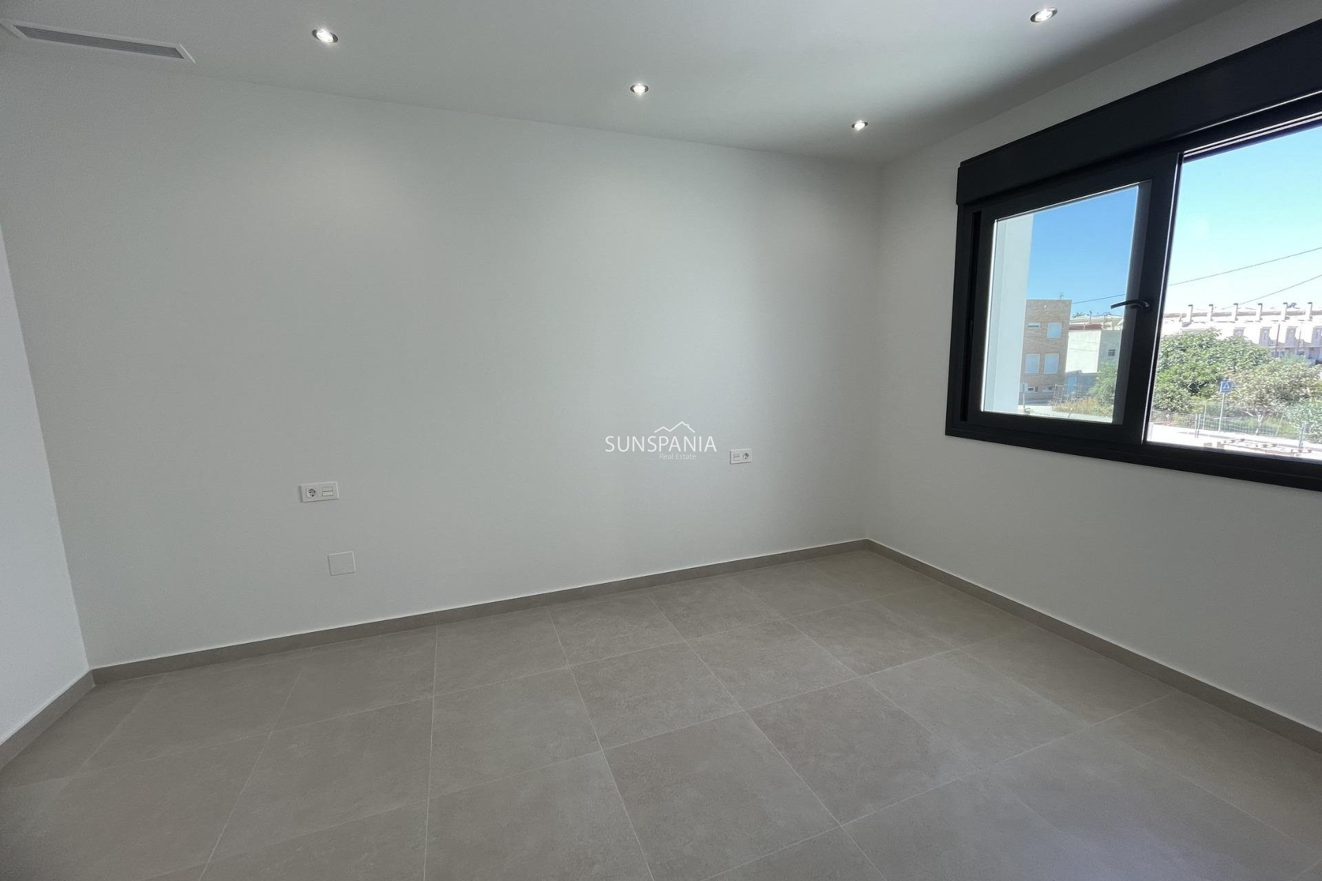 Nouvelle construction - Maison indépendante -
Almoradí - Heredades