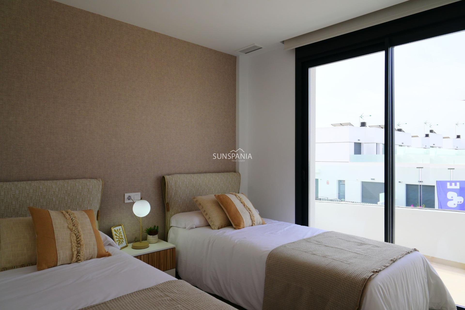 Nouvelle construction - Maison indépendante -
Dolores - polideportivo