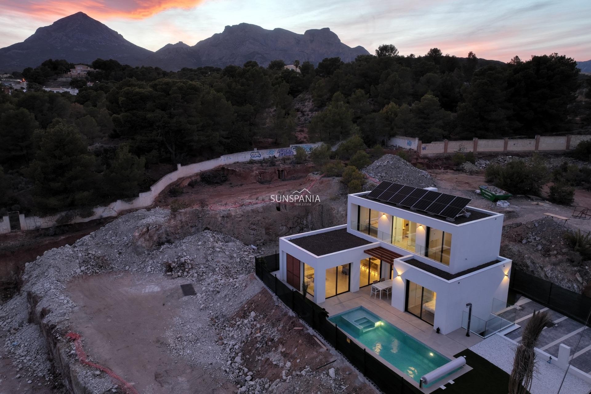 Nouvelle construction - Maison indépendante -
L'alfas Del Pi - Escandinavia