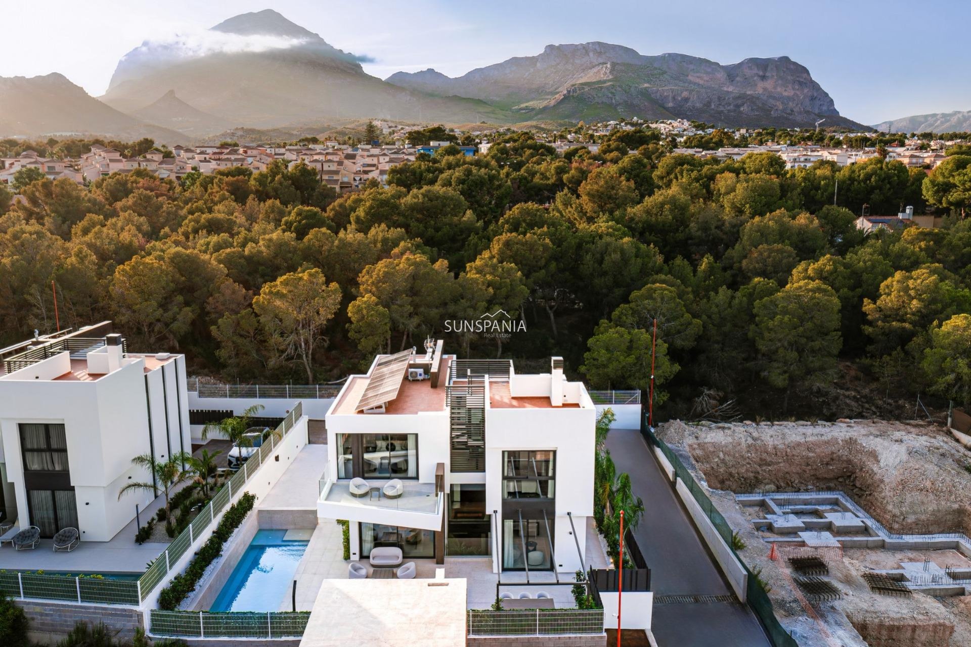 Nouvelle construction - Maison indépendante -
La Nucía - Coblanca