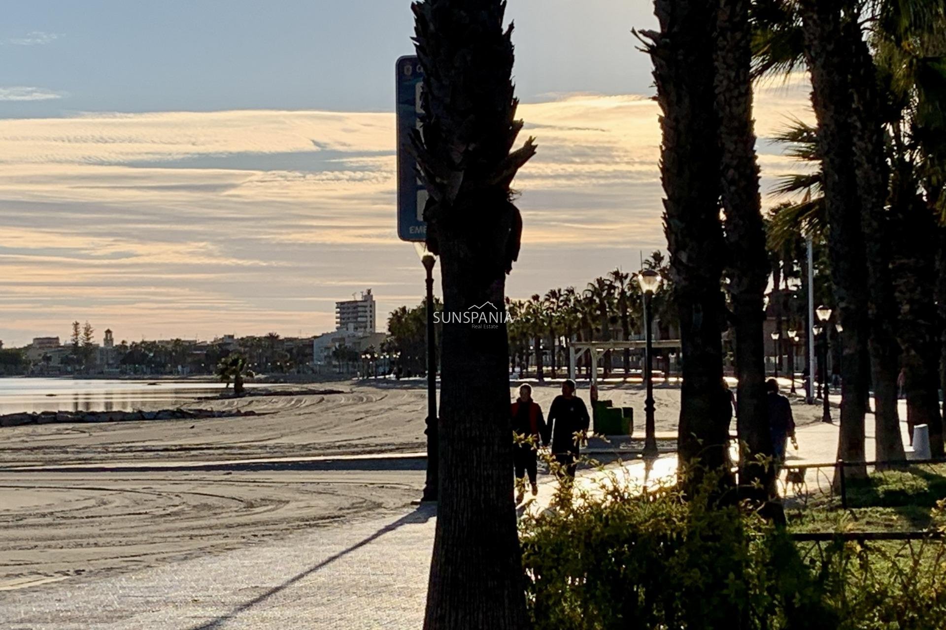 Nouvelle construction - Maison indépendante -
Los Alcazares - Playa la Atascadera