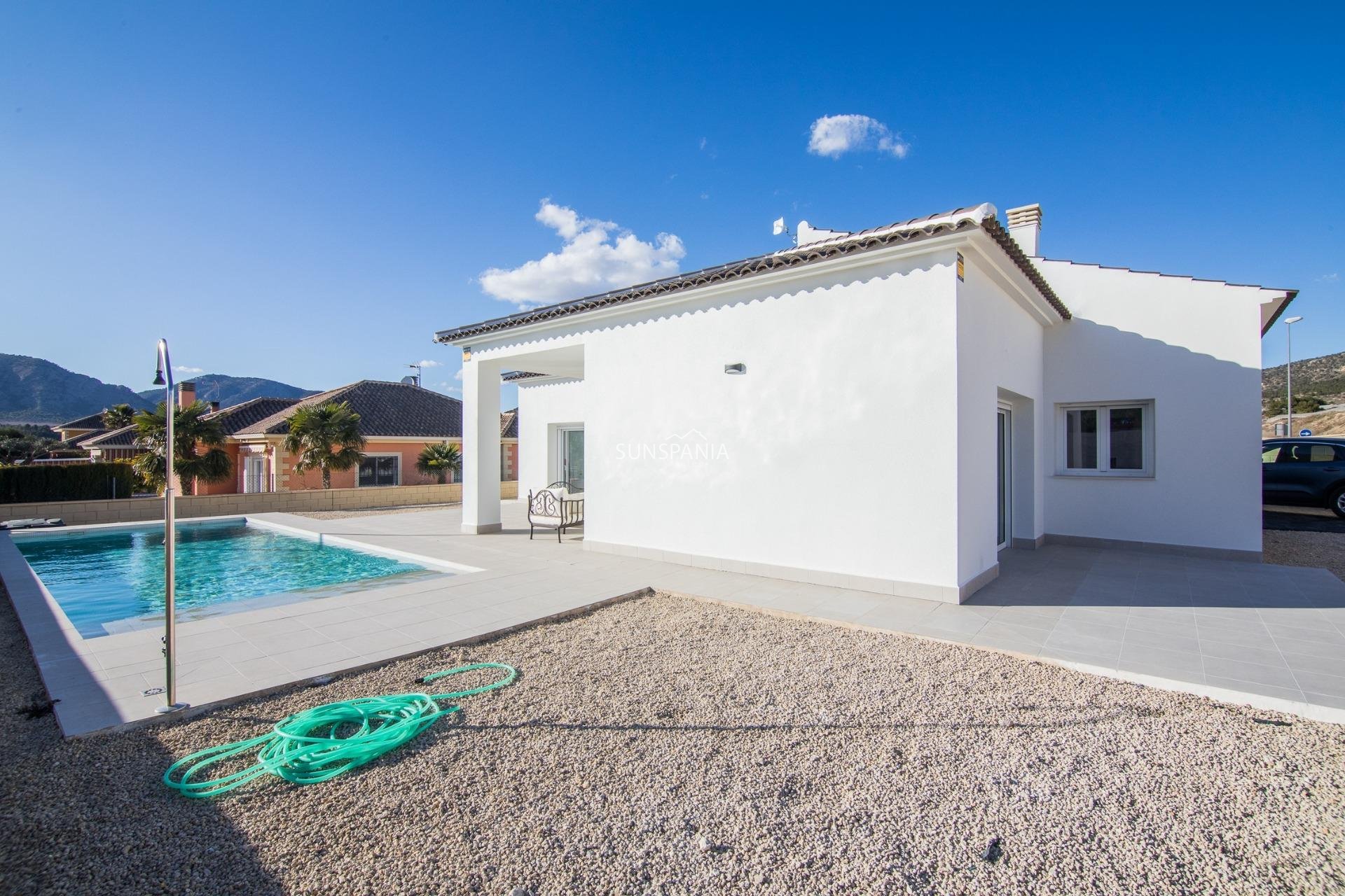 Nouvelle construction - Maison indépendante -
Pinoso - Campo