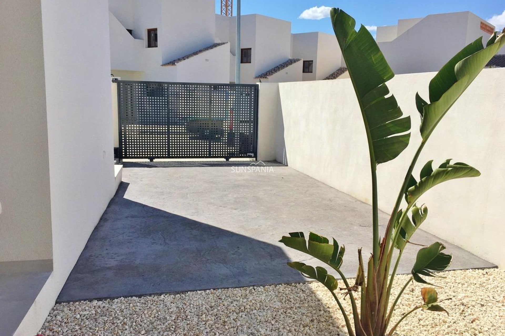 Nouvelle construction - Maison indépendante -
Rafal - polideportivo