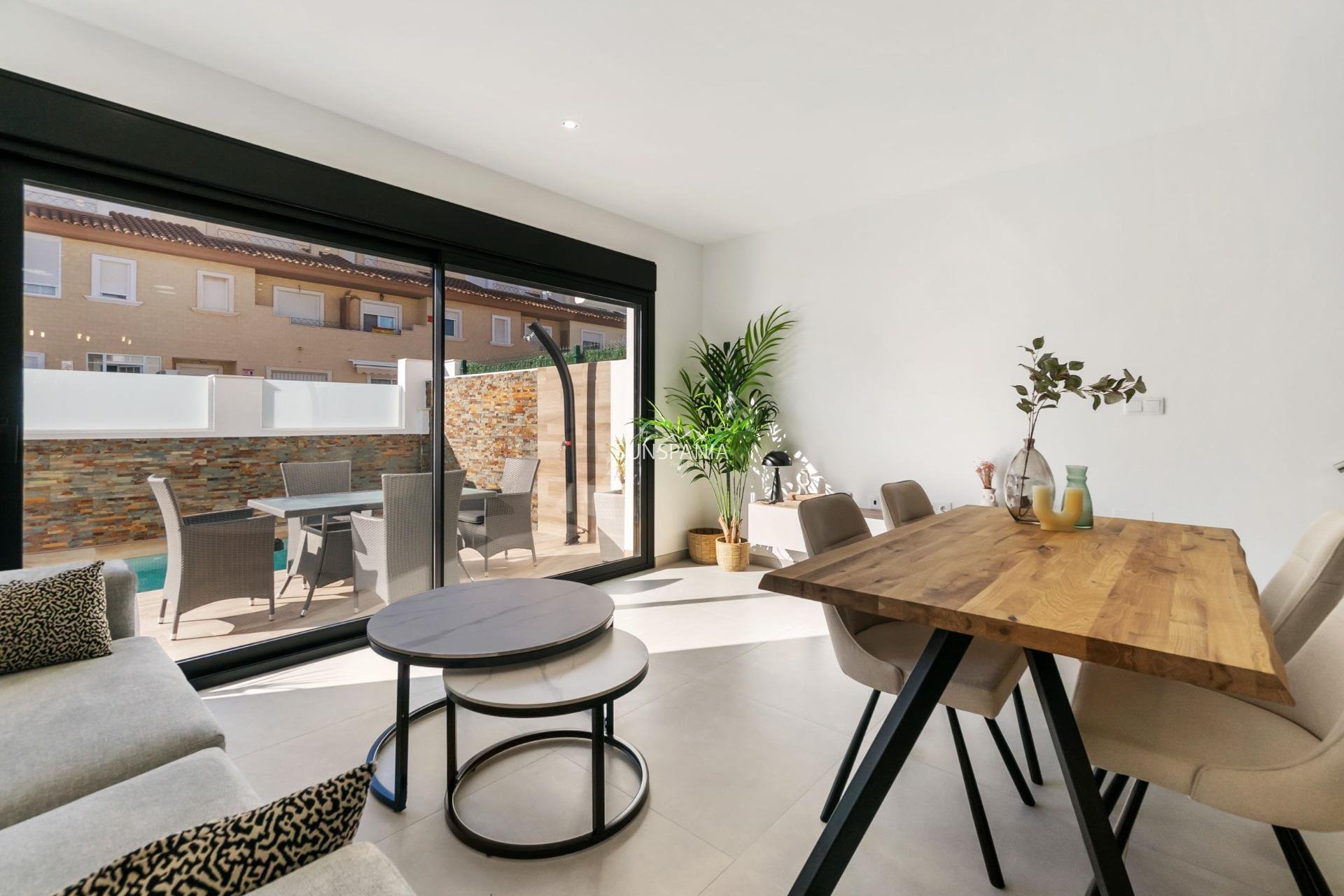 Nouvelle construction - Maison indépendante -
San Pedro del Pinatar - Polideportivo