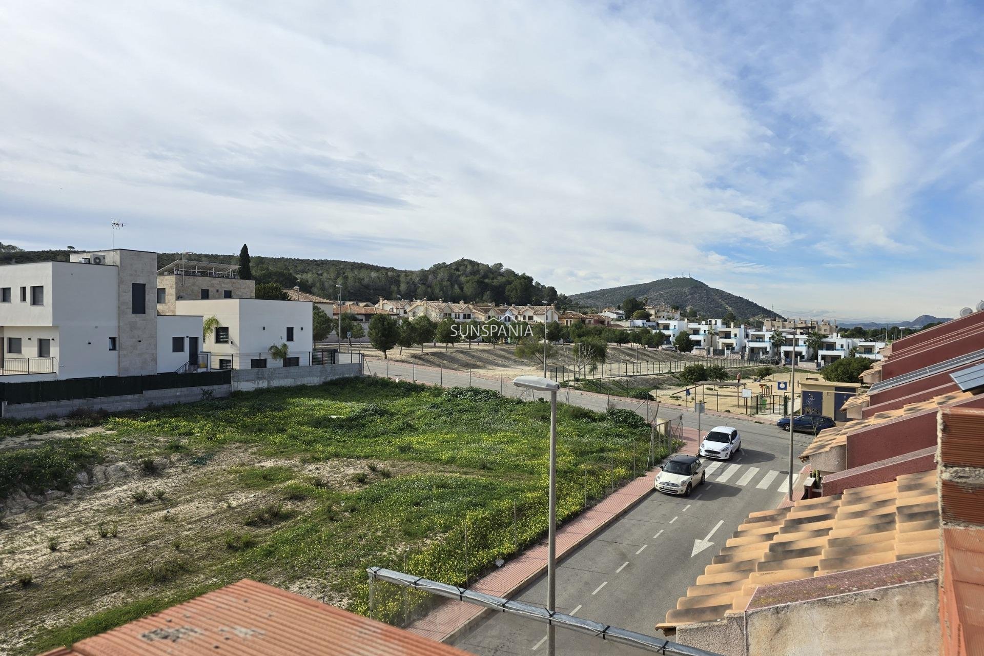 Obra nueva - Adosado -
Bigastro - pueblo