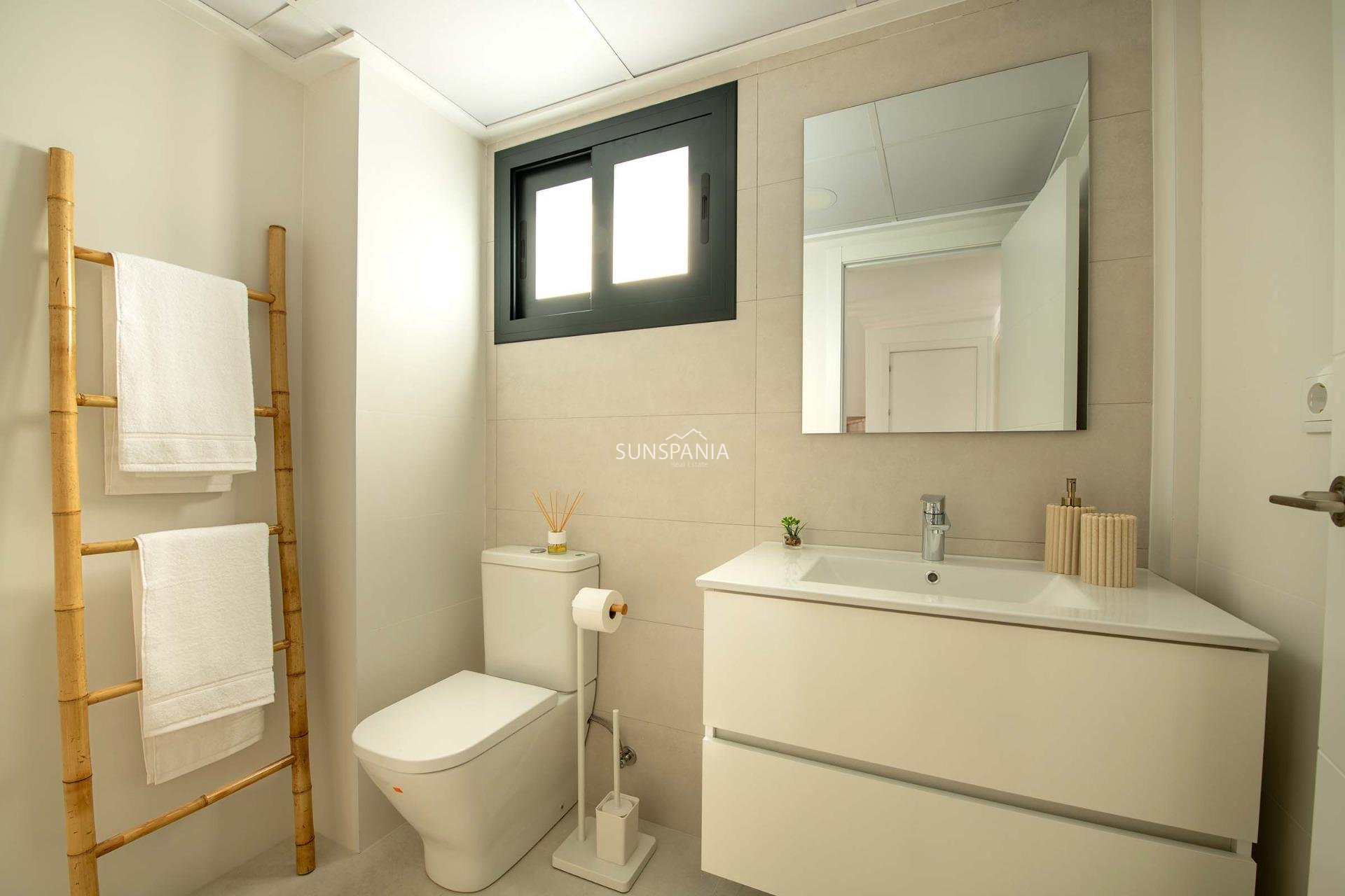 Obra nueva - Adosado -
Cox - San Fernando