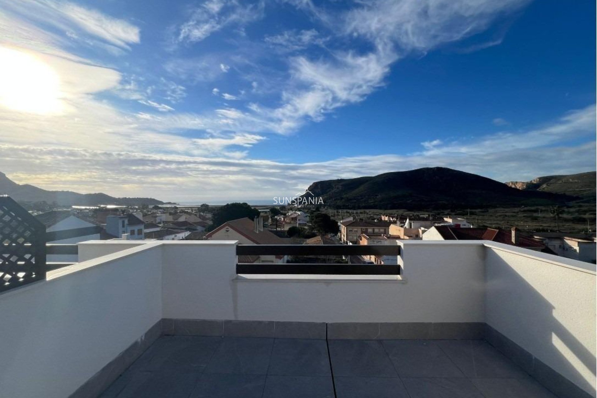 Obra nueva - Adosado -
La Union - centro