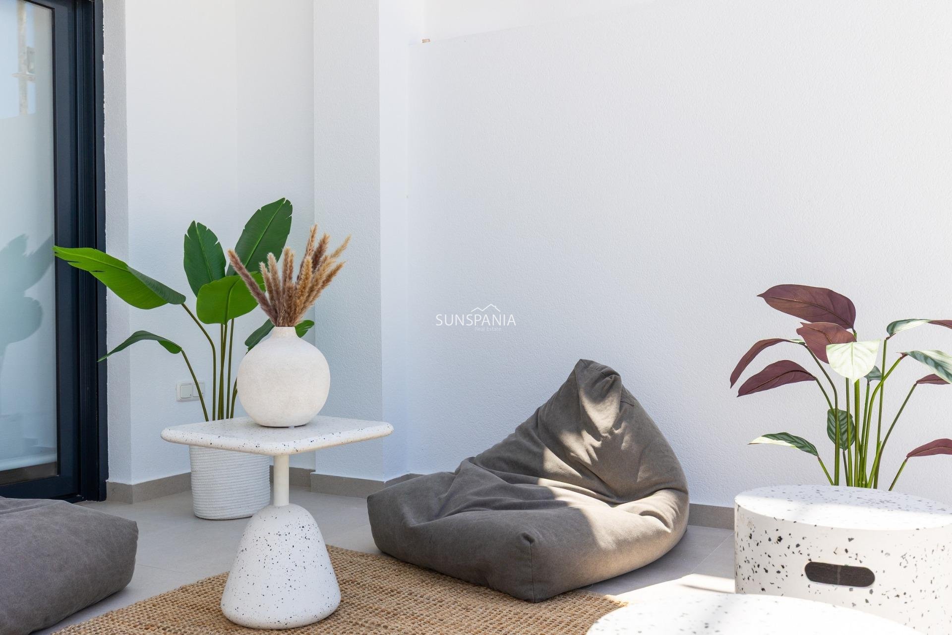 Obra nueva - Adosado -
Rafal - pueblo