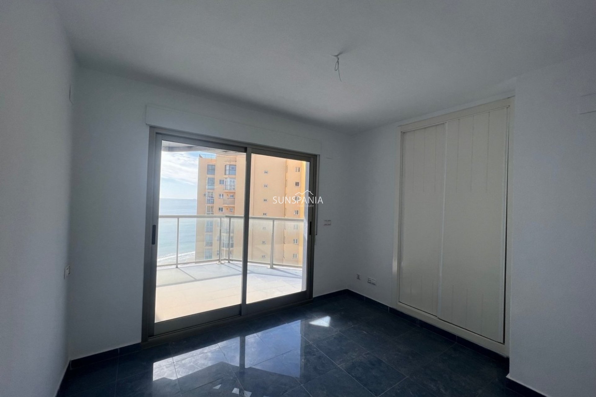 Obra nueva - Apartamento / piso -
Calpe - Playa La Fossa