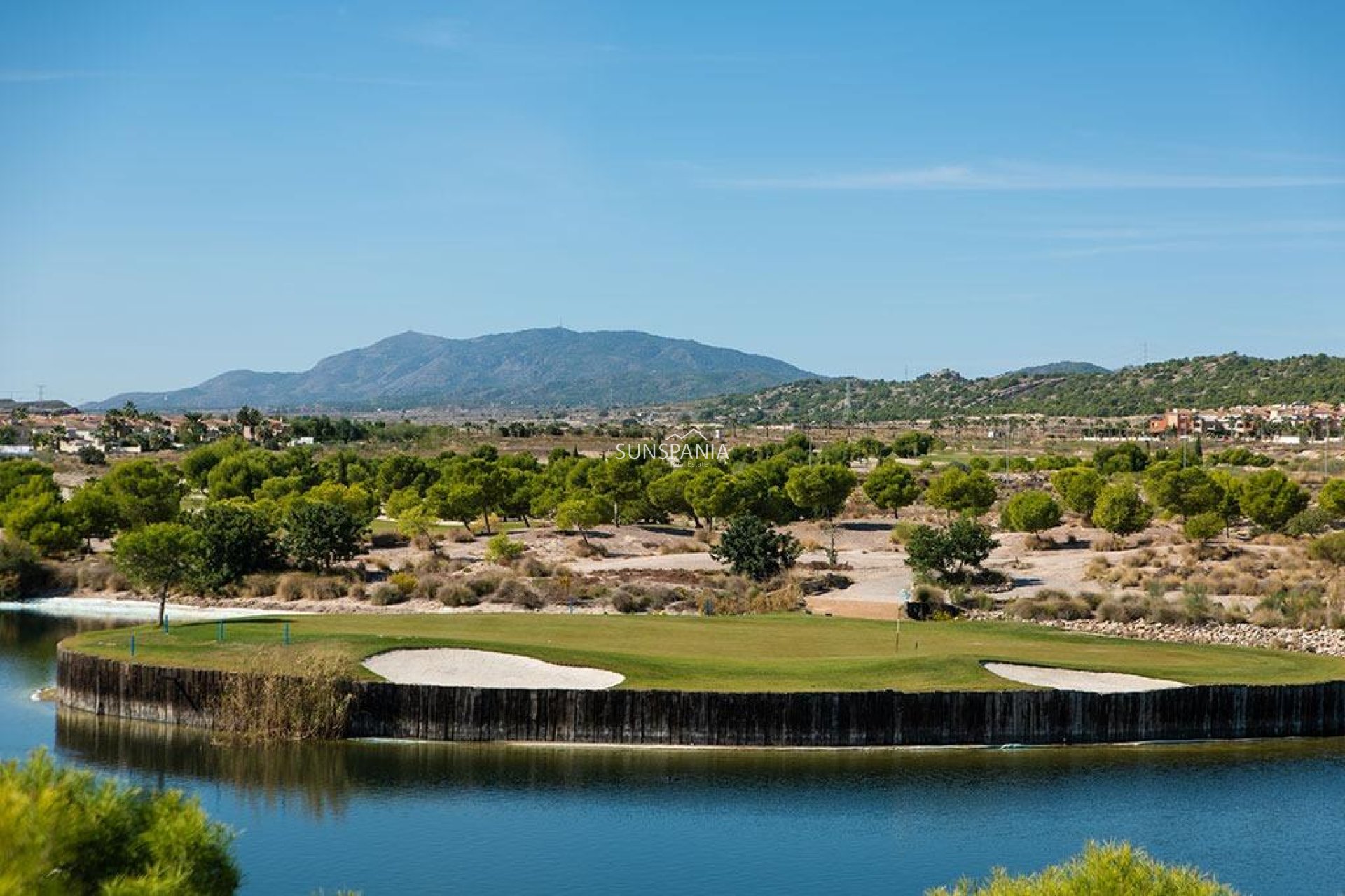 Obra nueva - Casa adosada -
Banos y Mendigo - Altaona Golf And Country Village