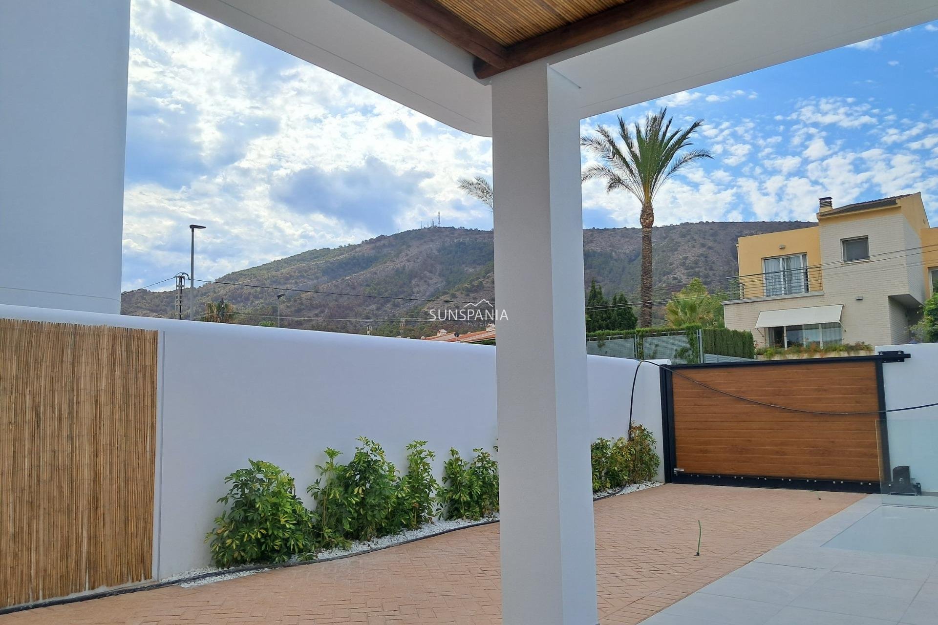 Obra nueva - Chalet -
Alfas del Pí - El Albir