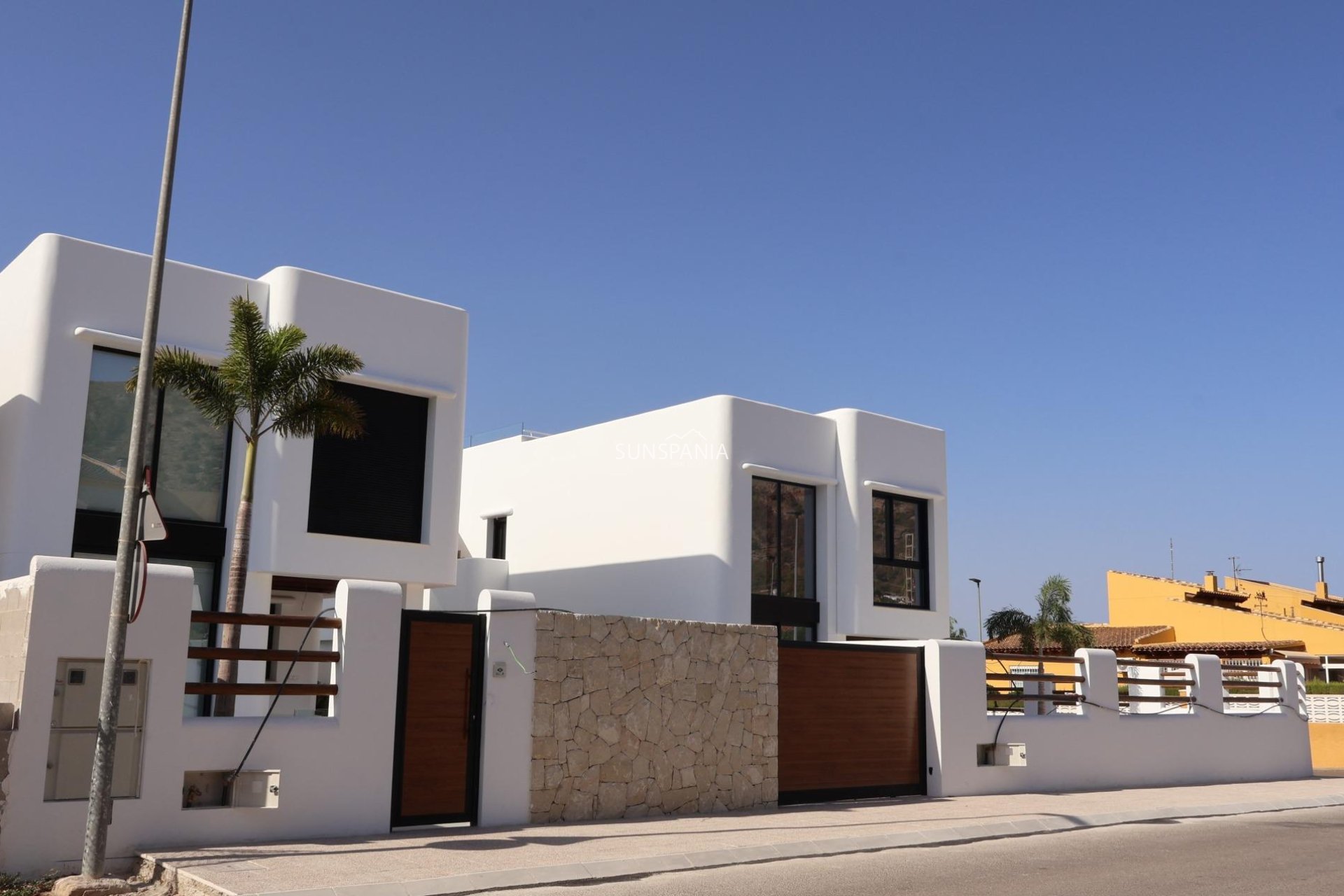 Obra nueva - Chalet -
Alfas del Pí - El Albir