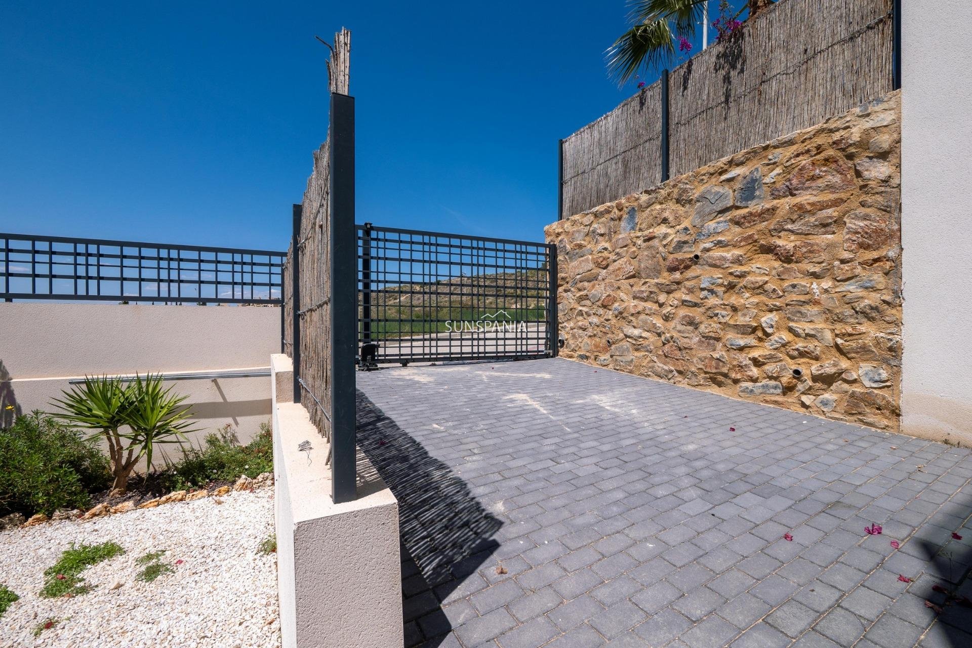 Obra nueva - Chalet -
Algorfa - La Finca Golf