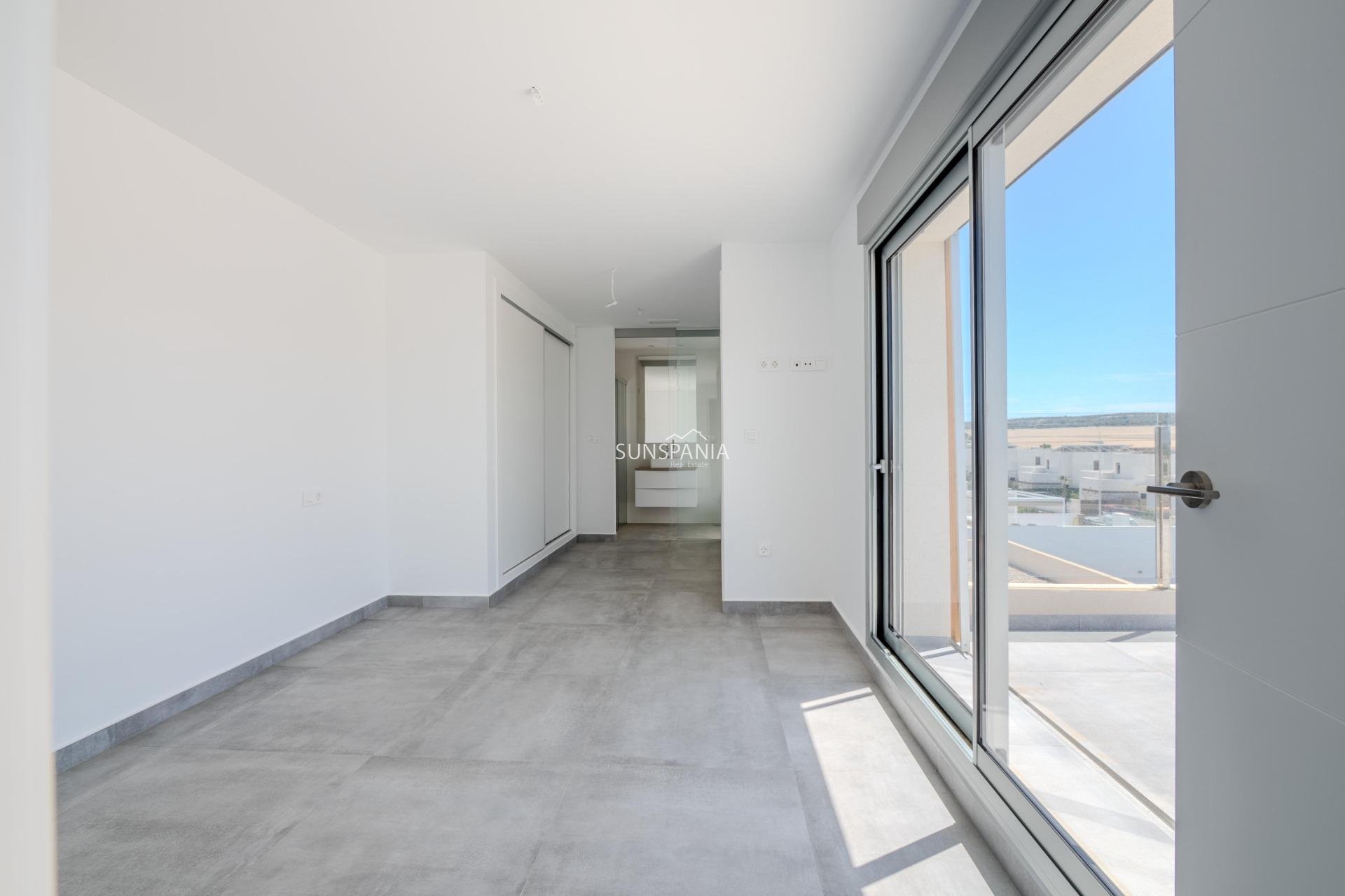 Obra nueva - Chalet -
Algorfa - La Finca Golf