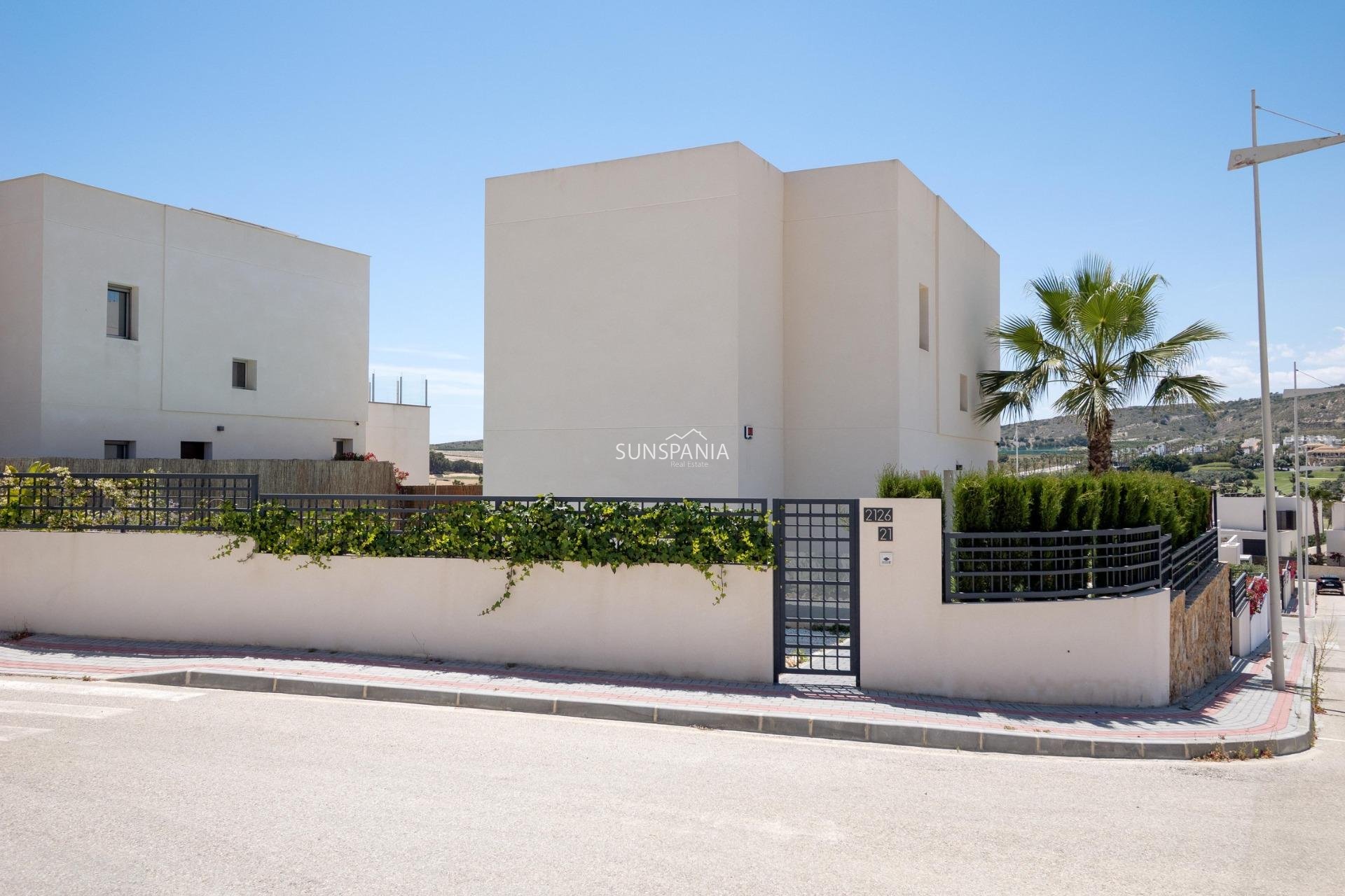 Obra nueva - Chalet -
Algorfa - La Finca Golf