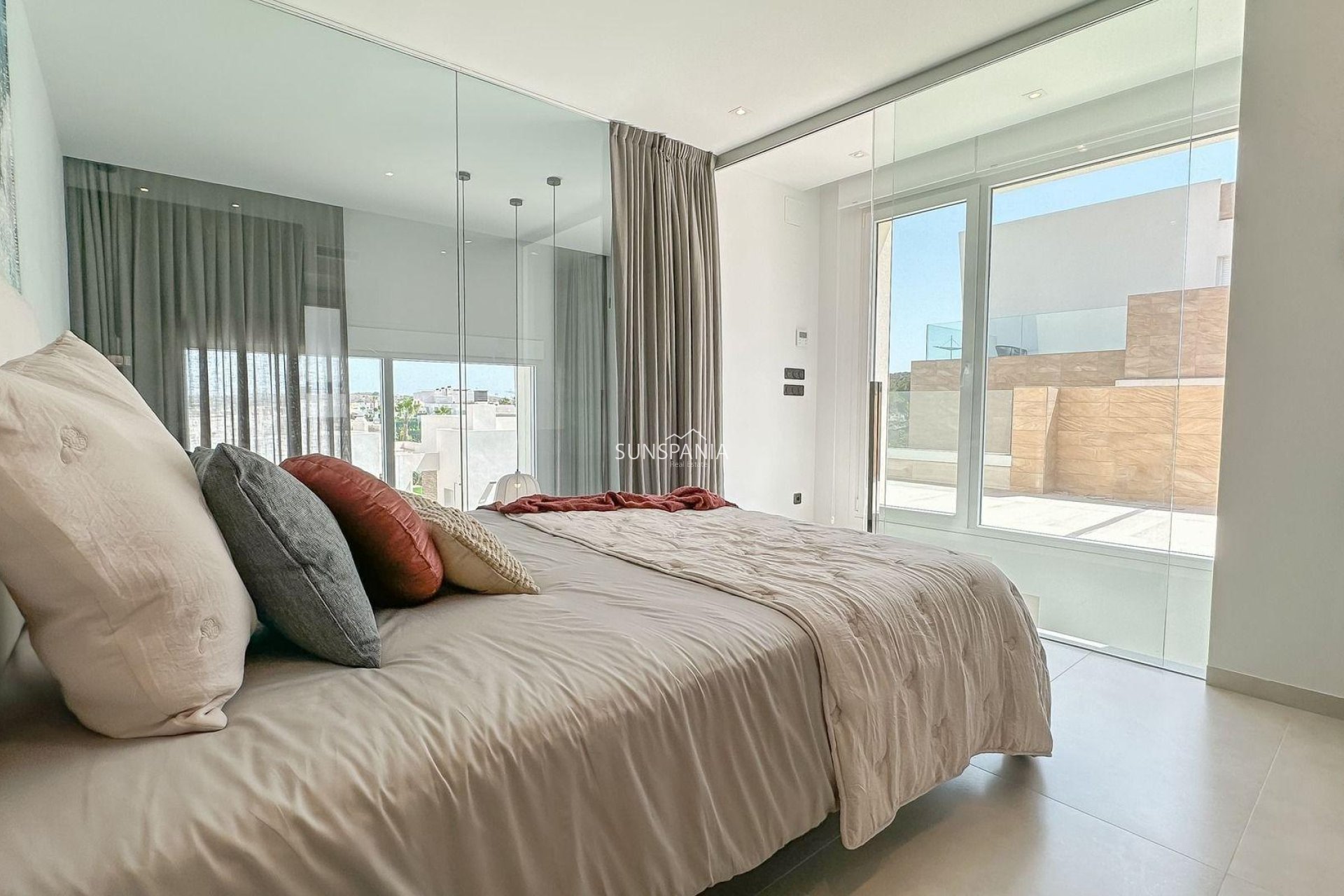 Obra nueva - Chalet -
Algorfa - La Finca Golf