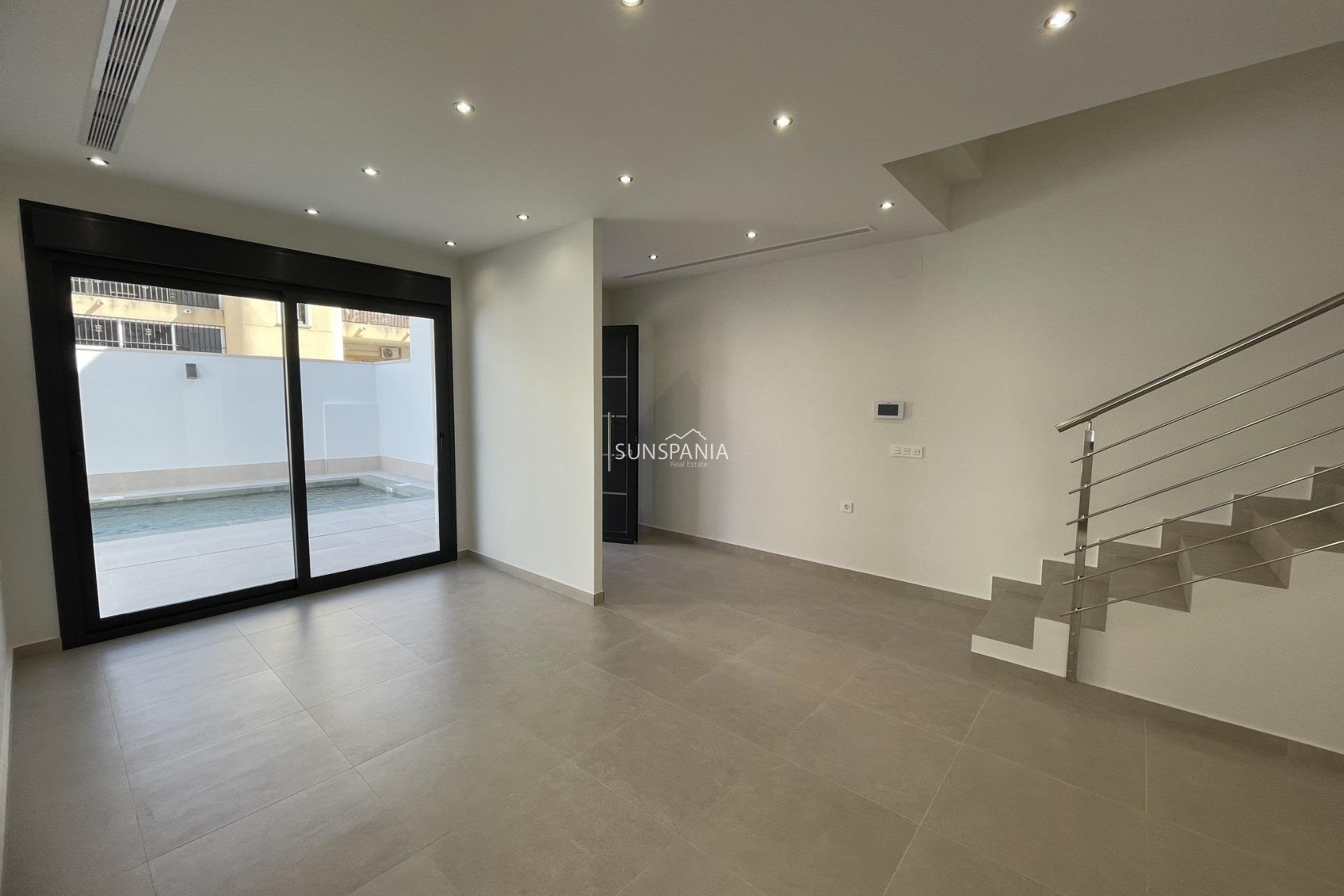 Obra nueva - Chalet -
Almoradí - Heredades