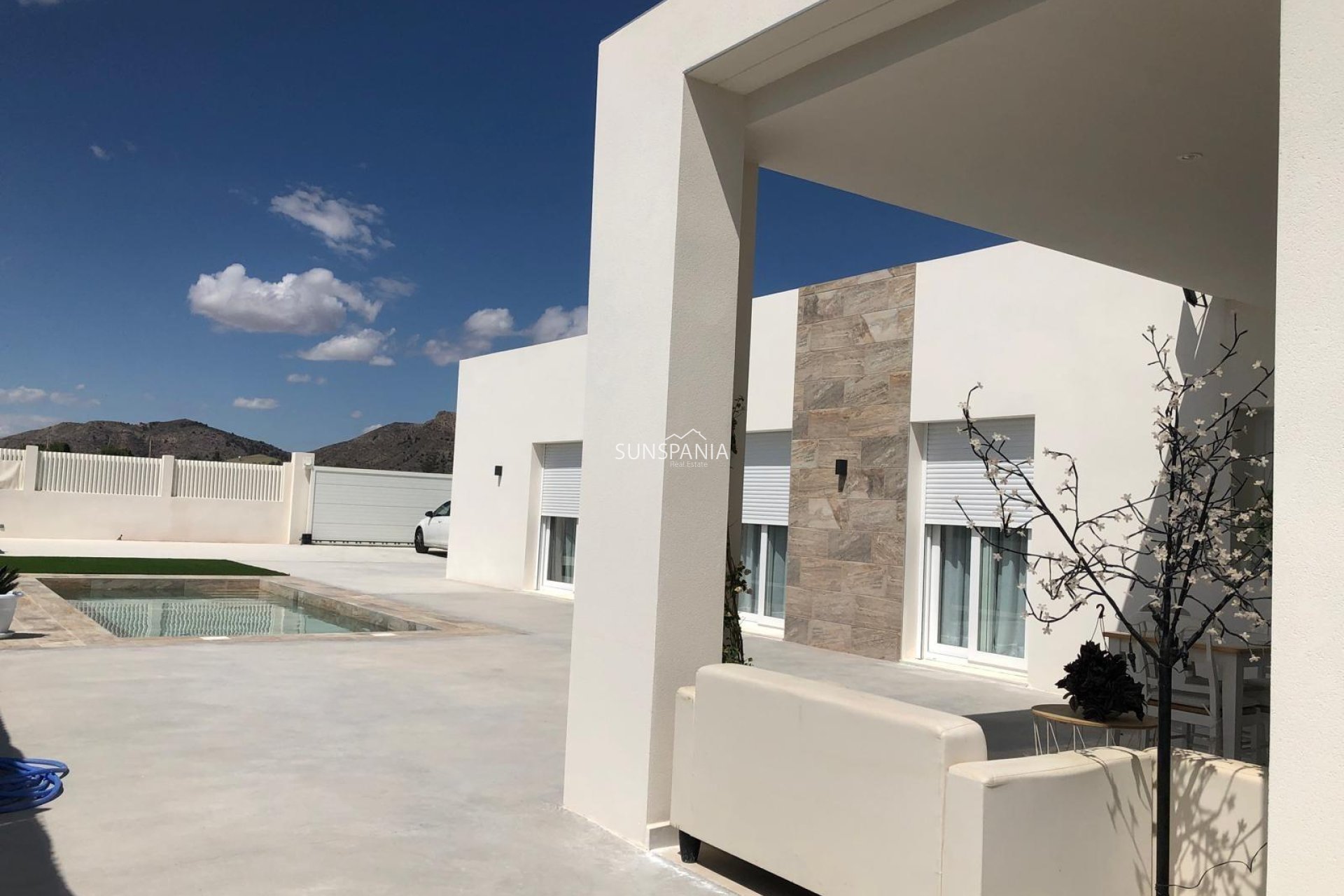 Obra nueva - Chalet -
Aspe - urbanizaciones