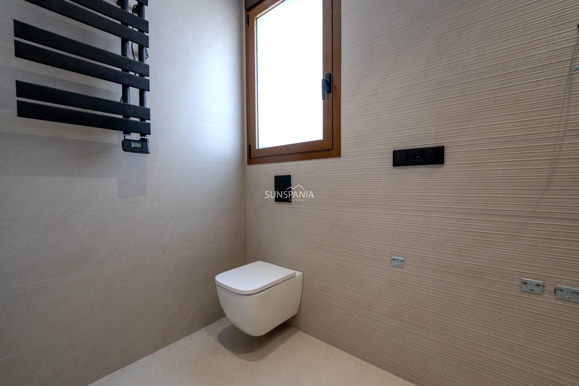 Obra nueva - Chalet -
Benejúzar - alta