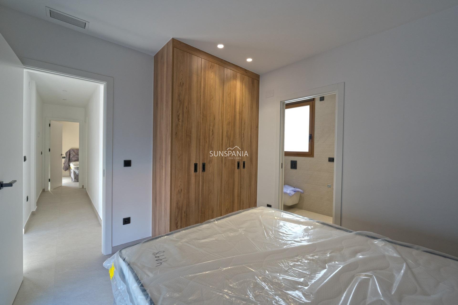 Obra nueva - Chalet -
Benejúzar - alta