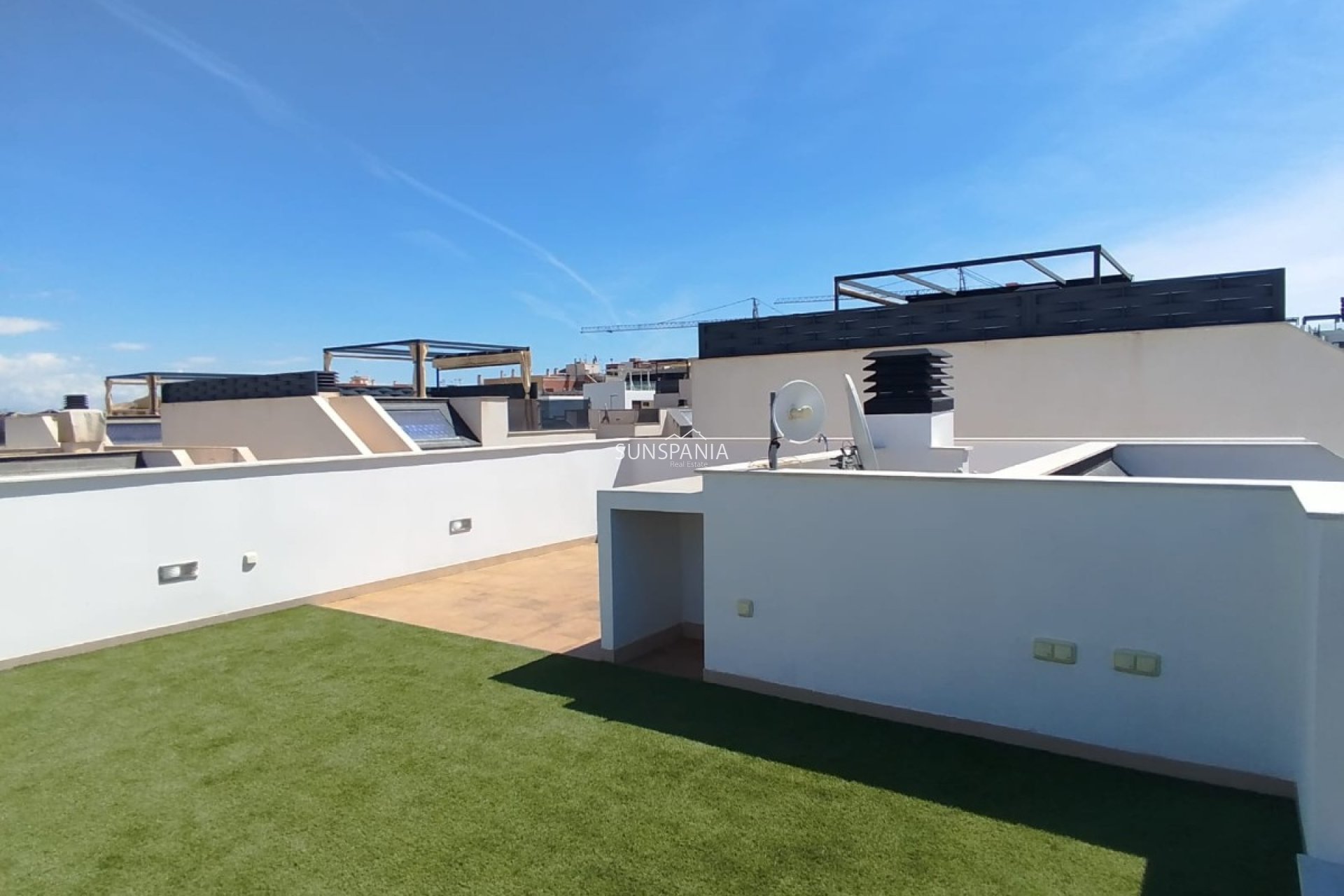 Obra nueva - Chalet -
Benijofar