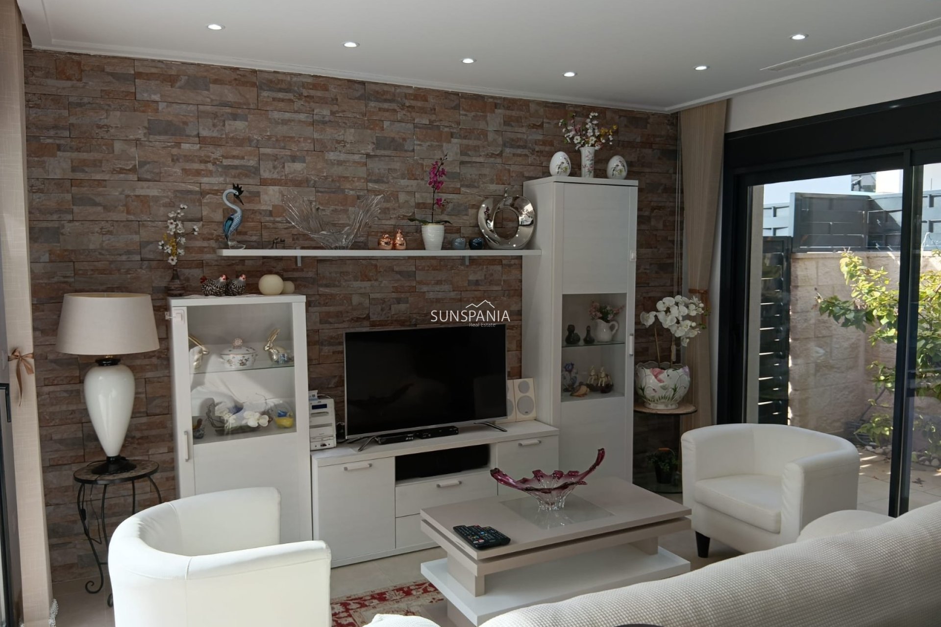 Obra nueva - Chalet -
Benijofar