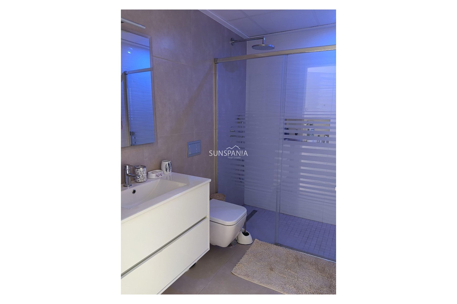 Obra nueva - Chalet -
Benijofar