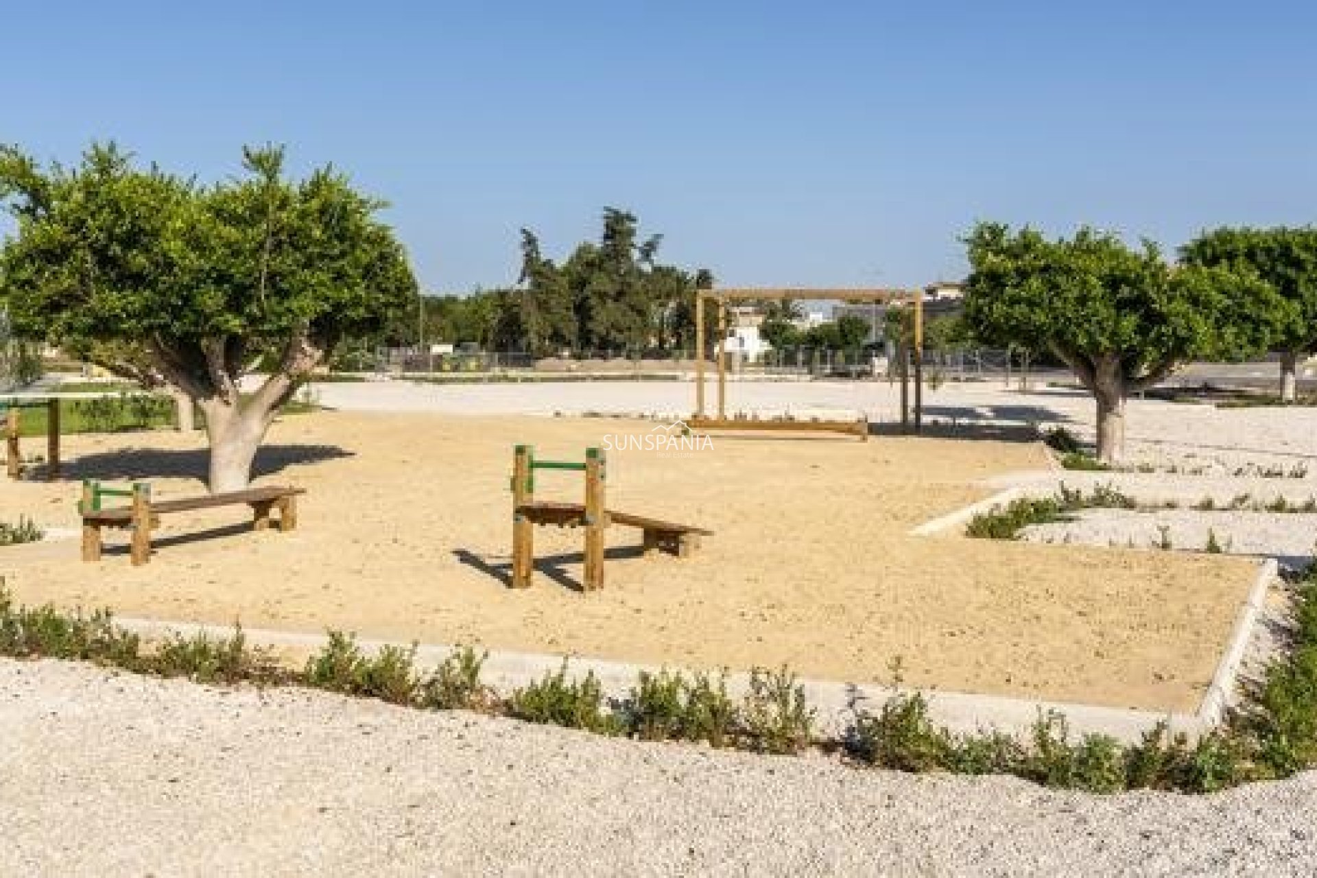 Obra nueva - Chalet -
Daya Nueva