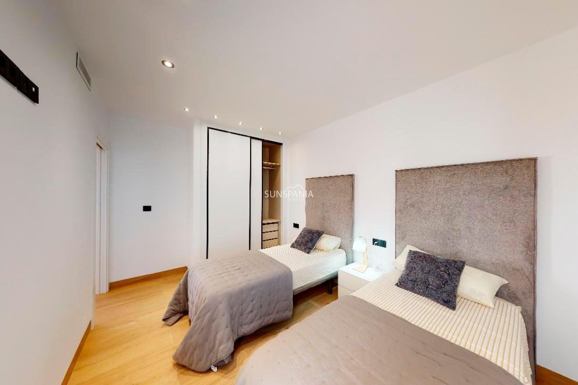 Obra nueva - Chalet -
Finestrat - Campana Garden