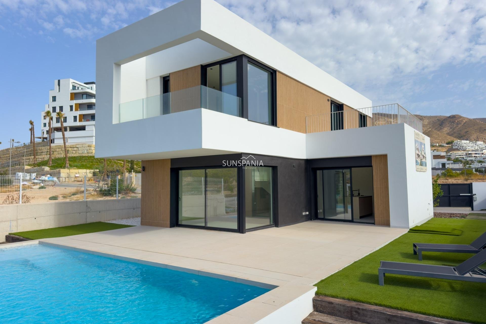 Obra nueva - Chalet -
Finestrat - Campana Garden