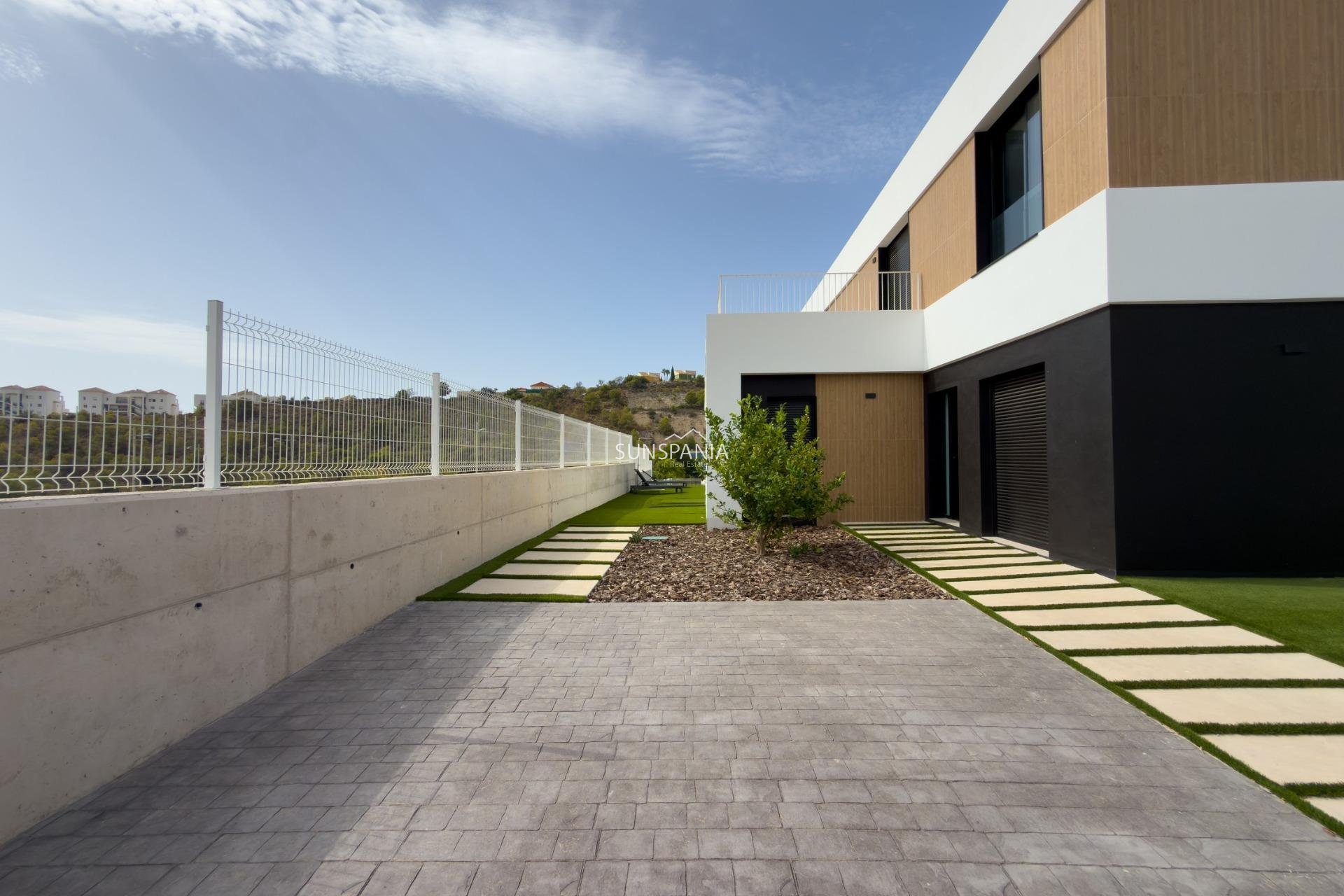 Obra nueva - Chalet -
Finestrat - Campana Garden