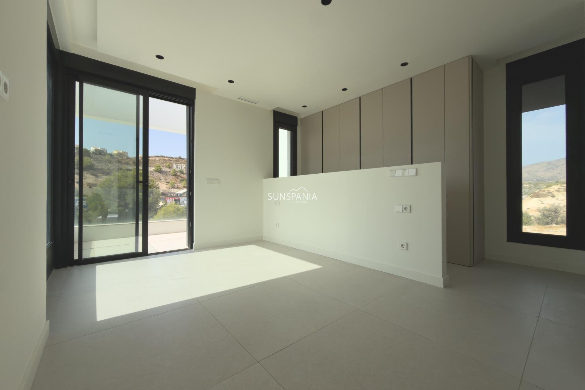 Obra nueva - Chalet -
Finestrat - Campana Garden