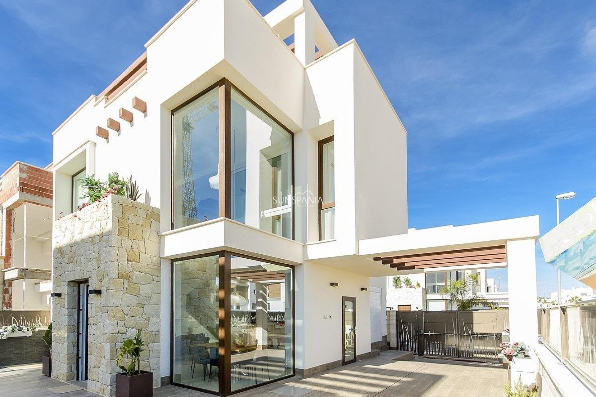 Obra nueva - Chalet -
Los Montesinos - La Herrada