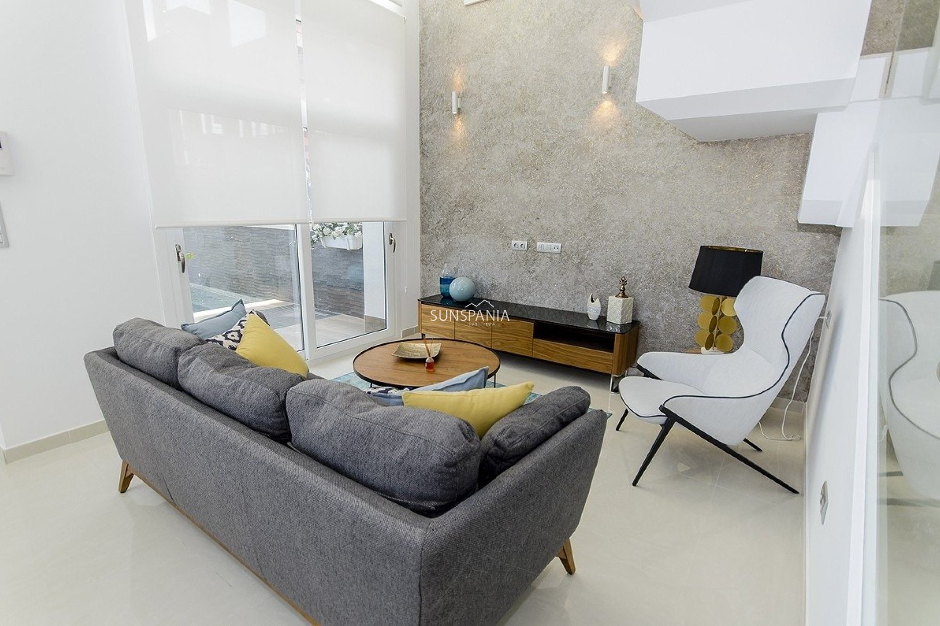 Obra nueva - Chalet -
Los Montesinos - La Herrada