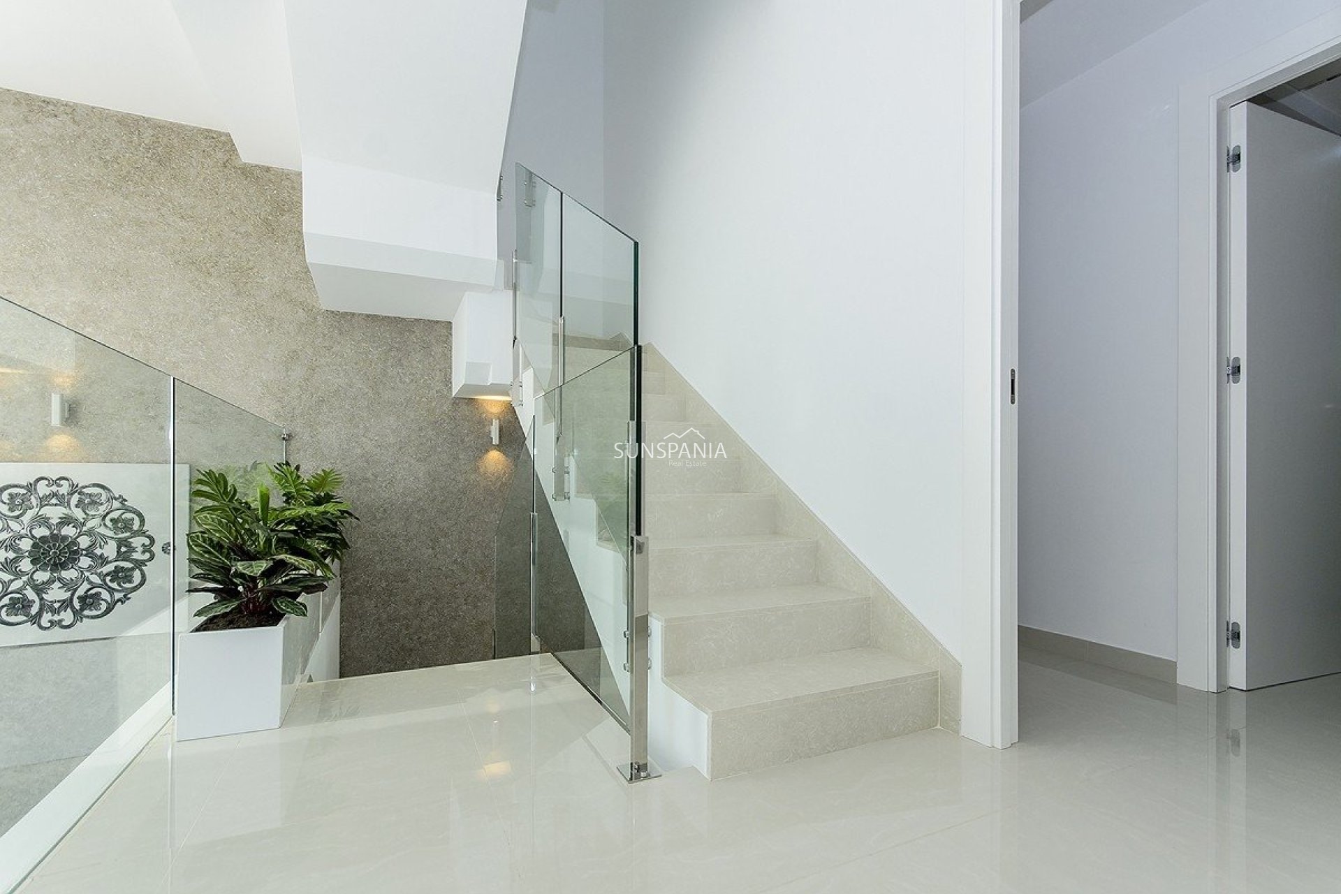 Obra nueva - Chalet -
Los Montesinos - La Herrada
