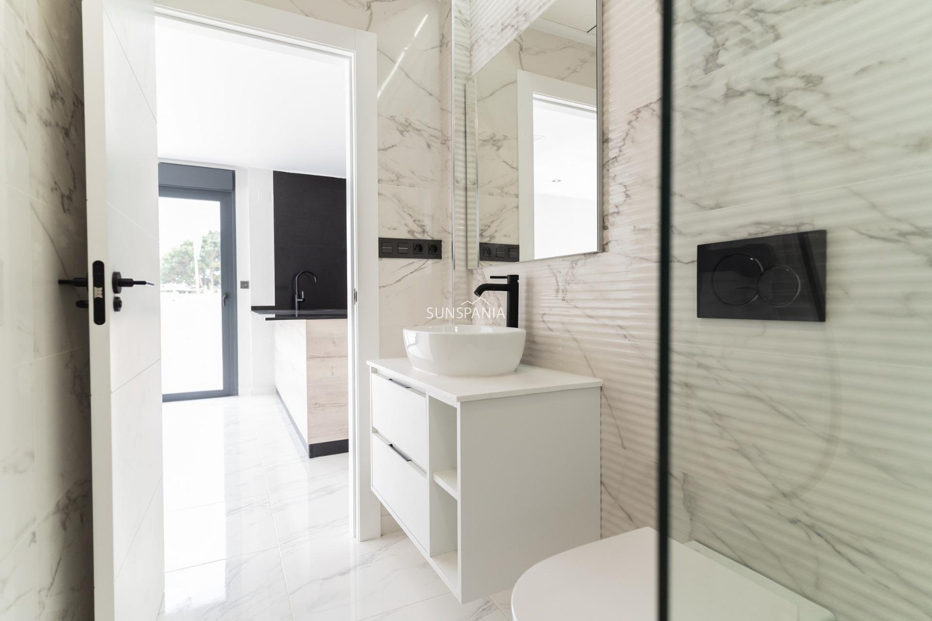 Obra nueva - Chalet -
Orihuela Costa - Punta Prima