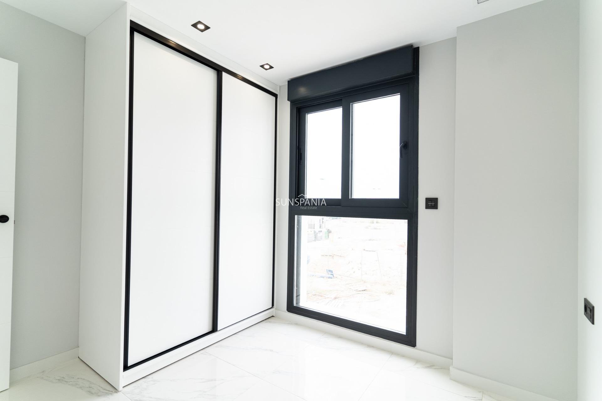 Obra nueva - Chalet -
Orihuela Costa - Punta Prima