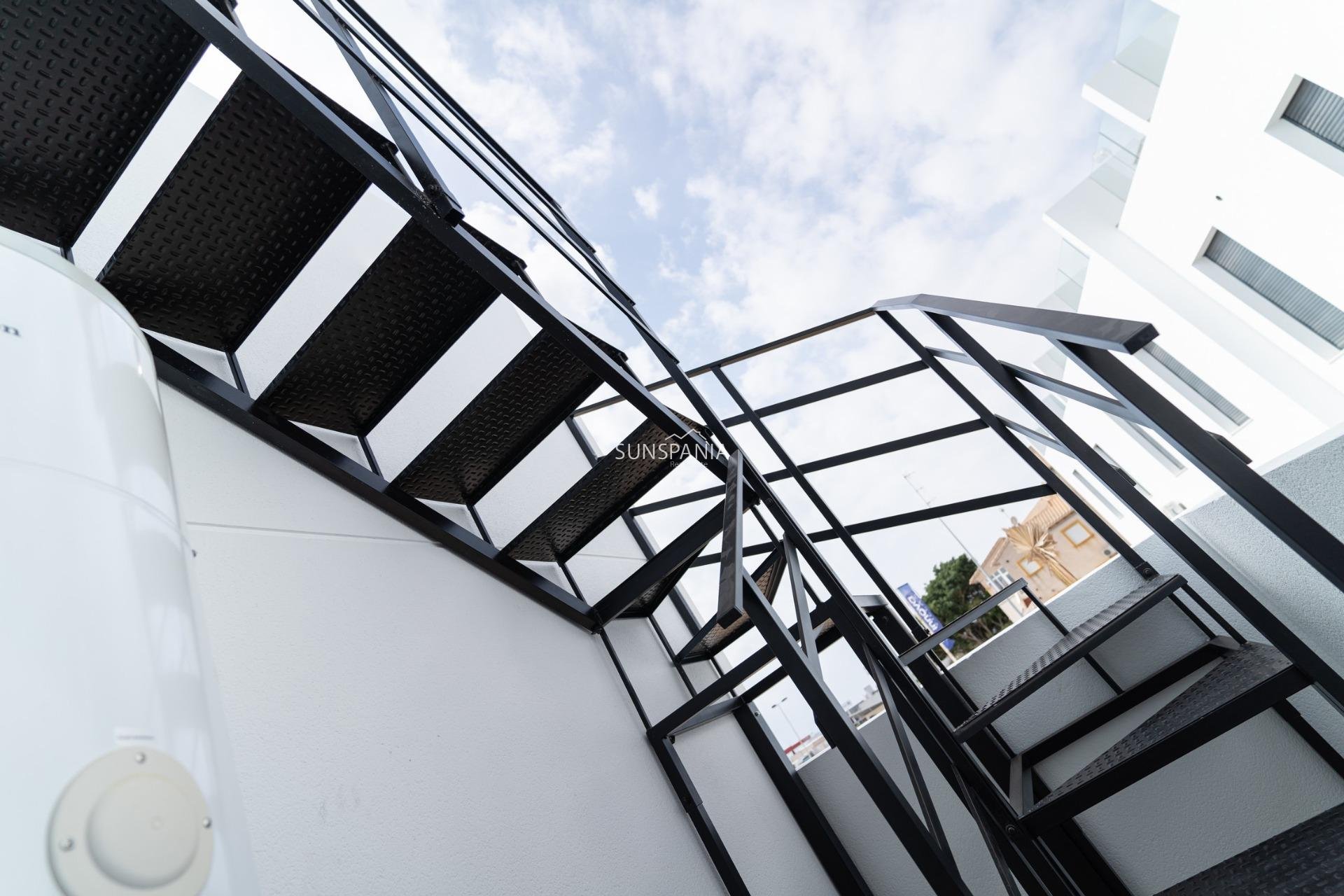 Obra nueva - Chalet -
Orihuela Costa - Punta Prima