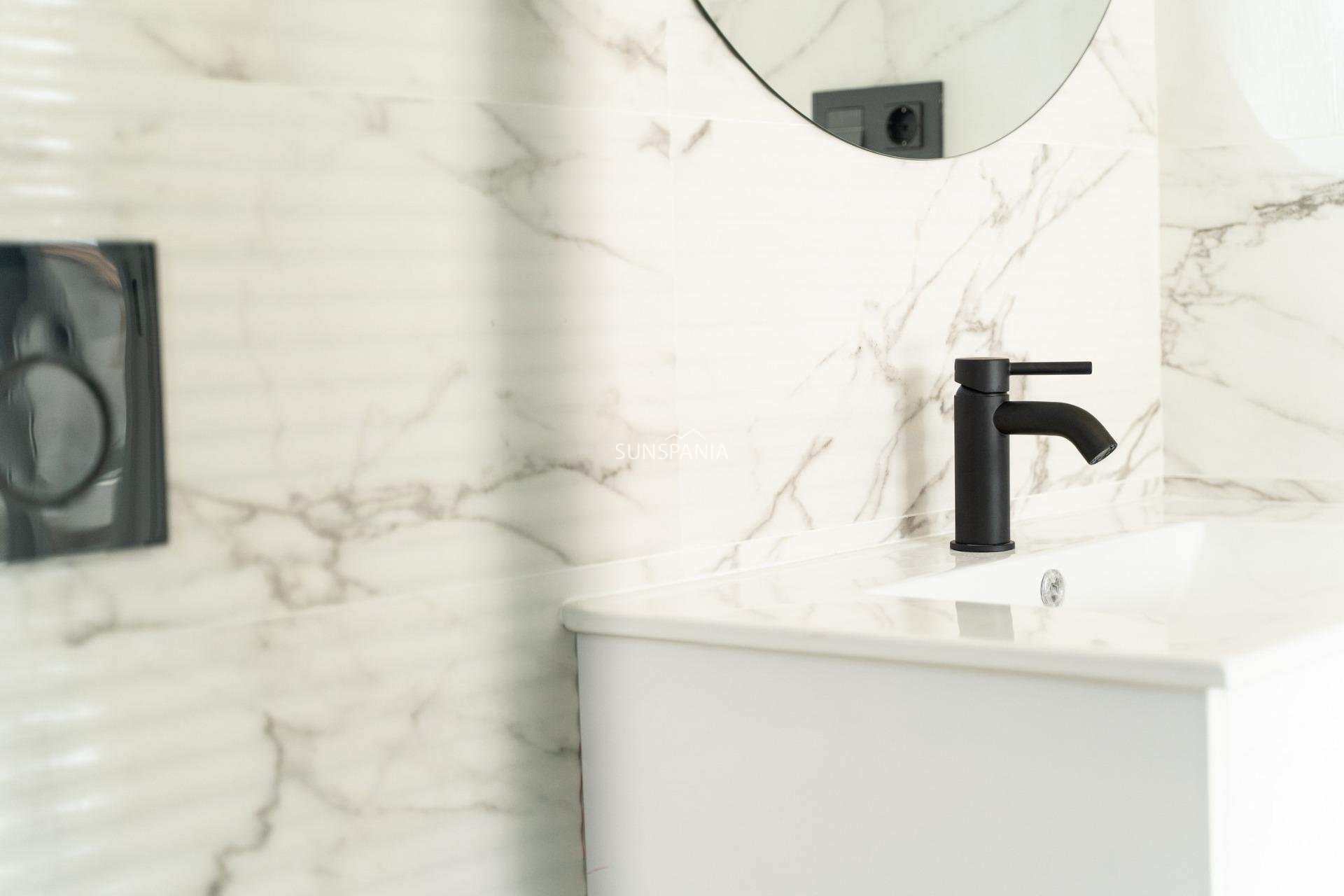 Obra nueva - Chalet -
Orihuela Costa - Punta Prima