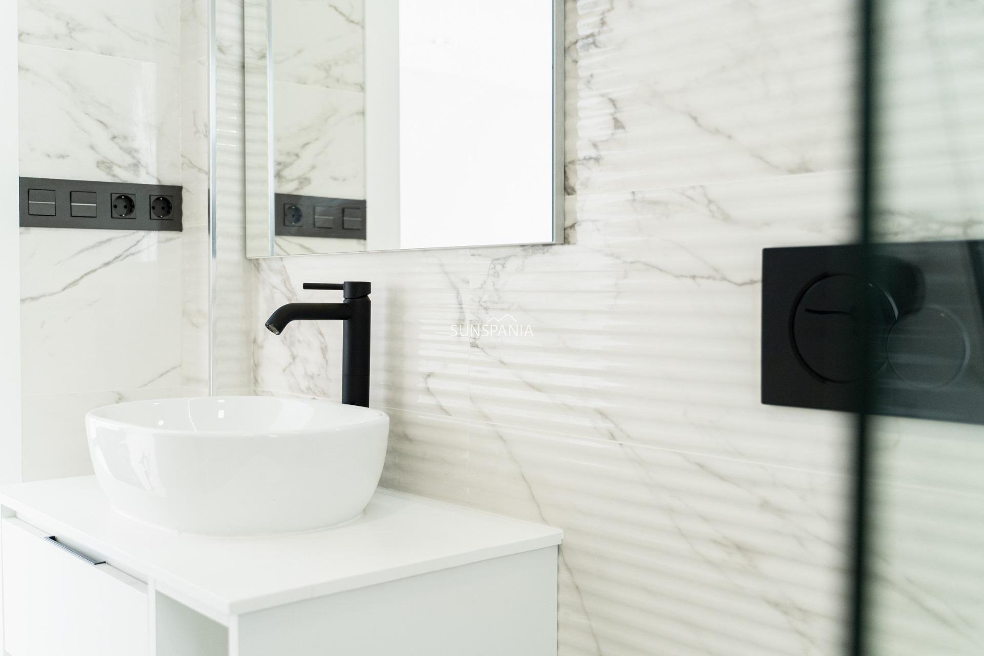 Obra nueva - Chalet -
Orihuela Costa - Punta Prima