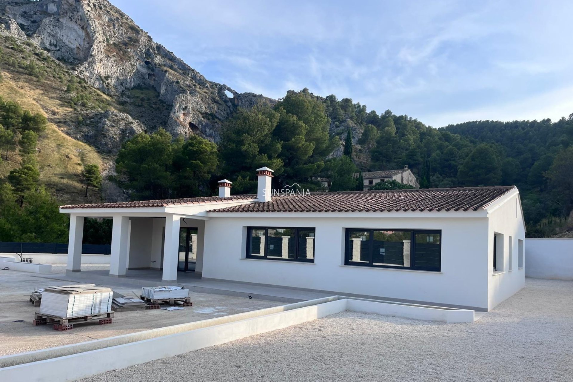 Obra nueva - Chalet -
Penaguila - El Olivar