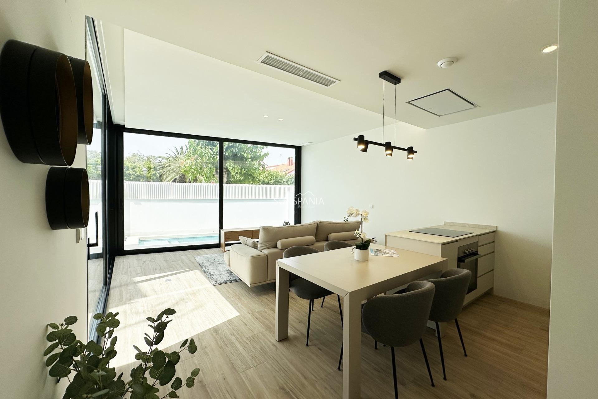 Obra nueva - Chalet -
Pilar de la Horadada - Torre De La Horadada