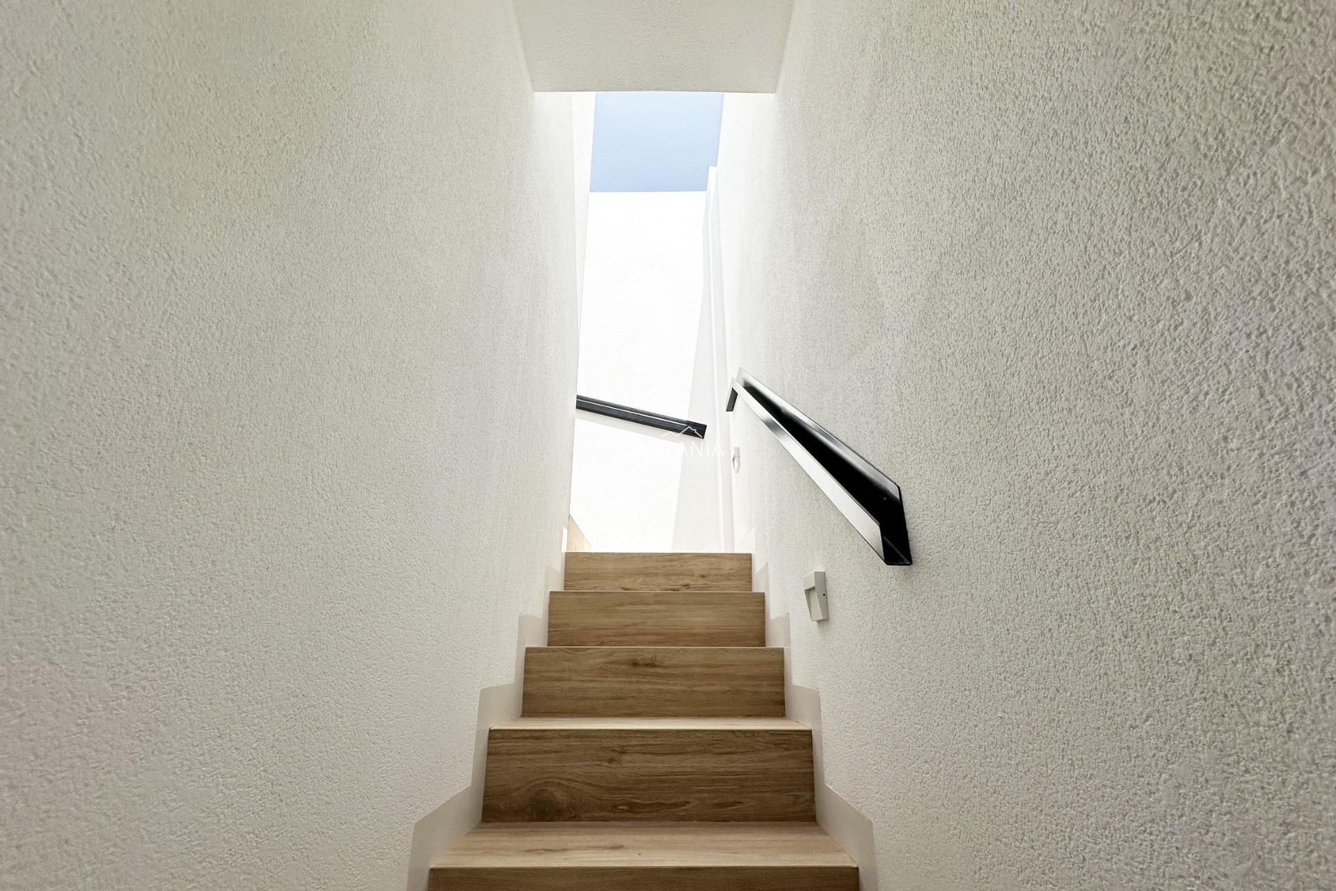 Obra nueva - Chalet -
Pilar de la Horadada - Torre De La Horadada