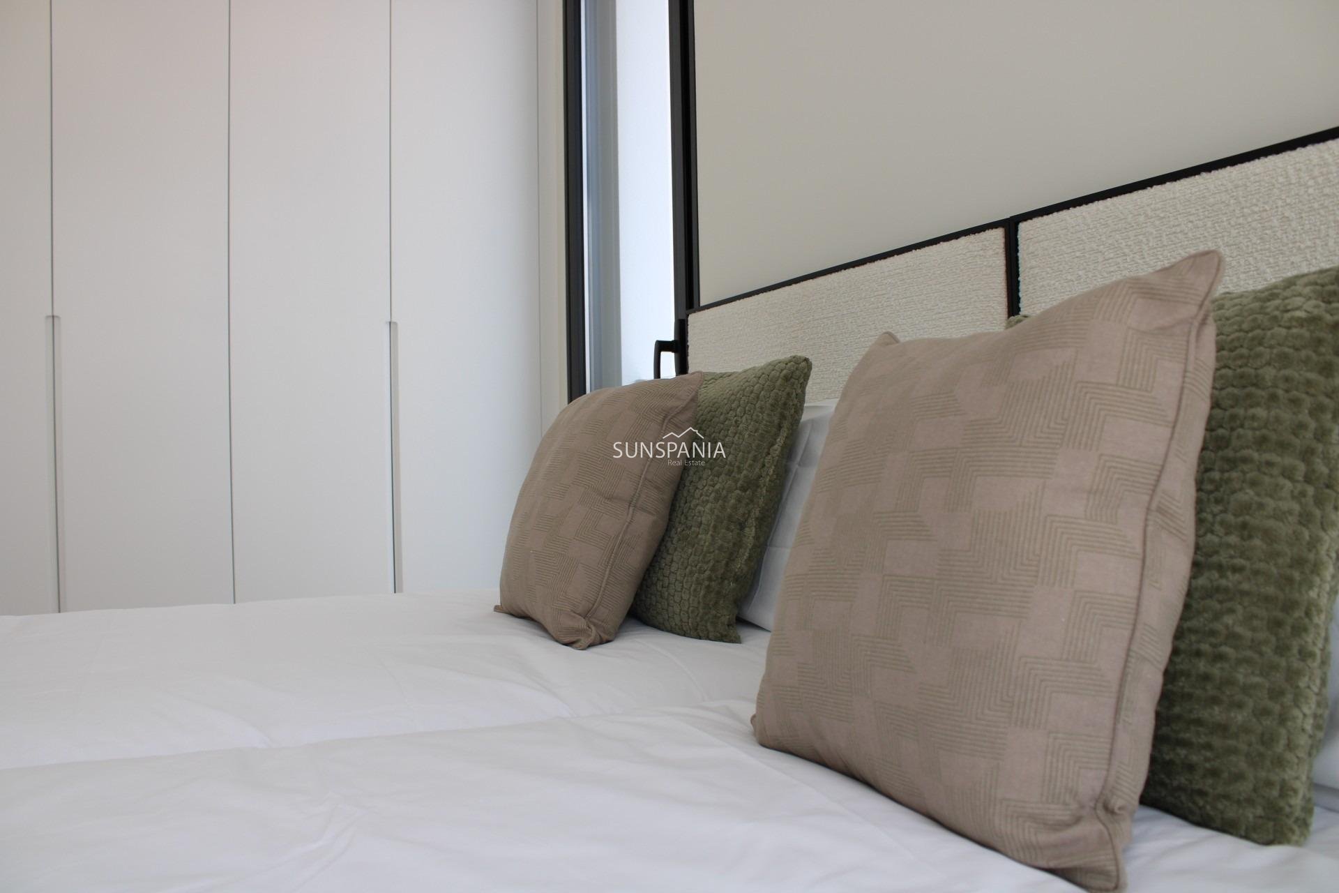 Obra nueva - Chalet -
Pilar de la Horadada - Torre De La Horadada