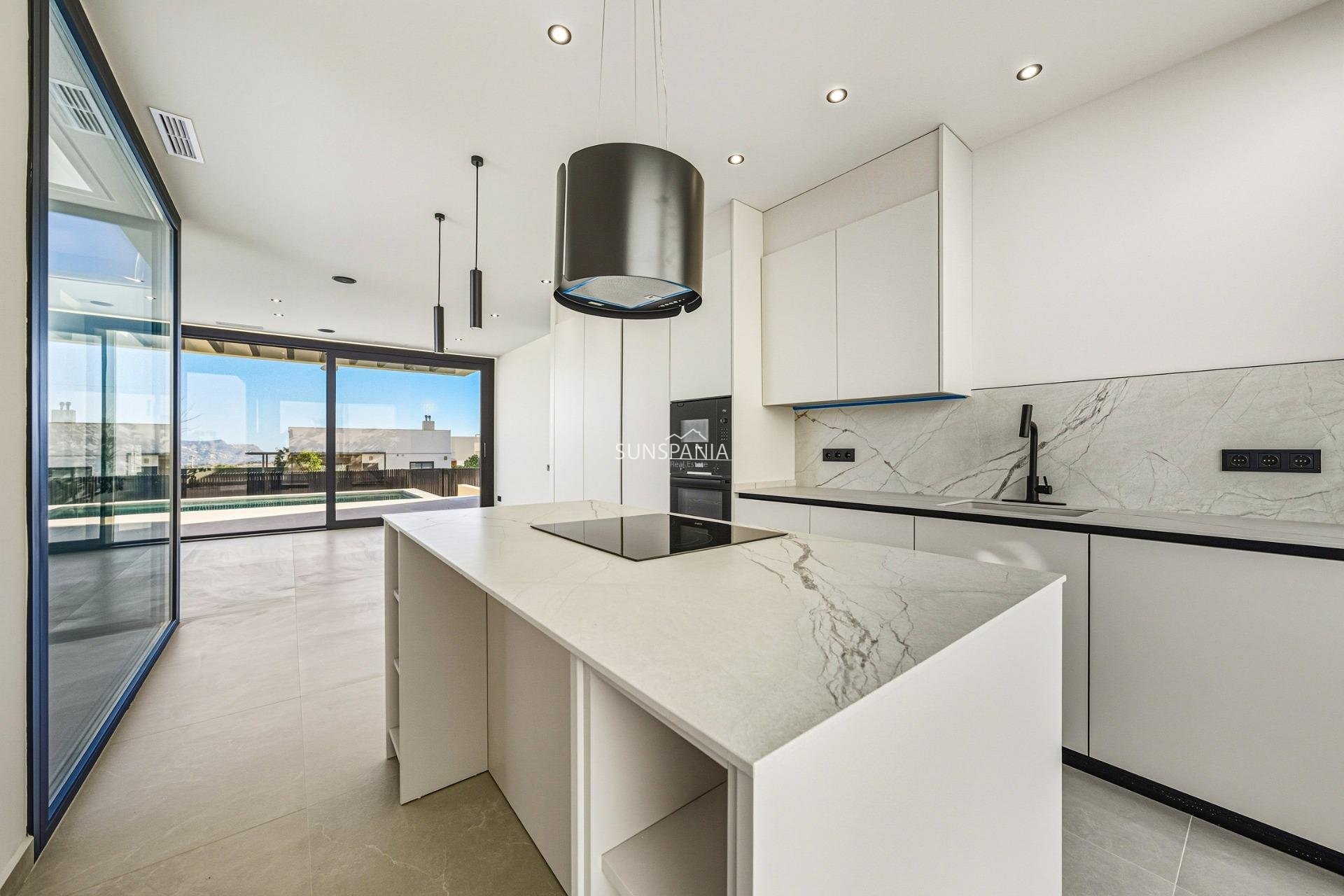 Obra nueva - Chalet -
Polop - La Alberca